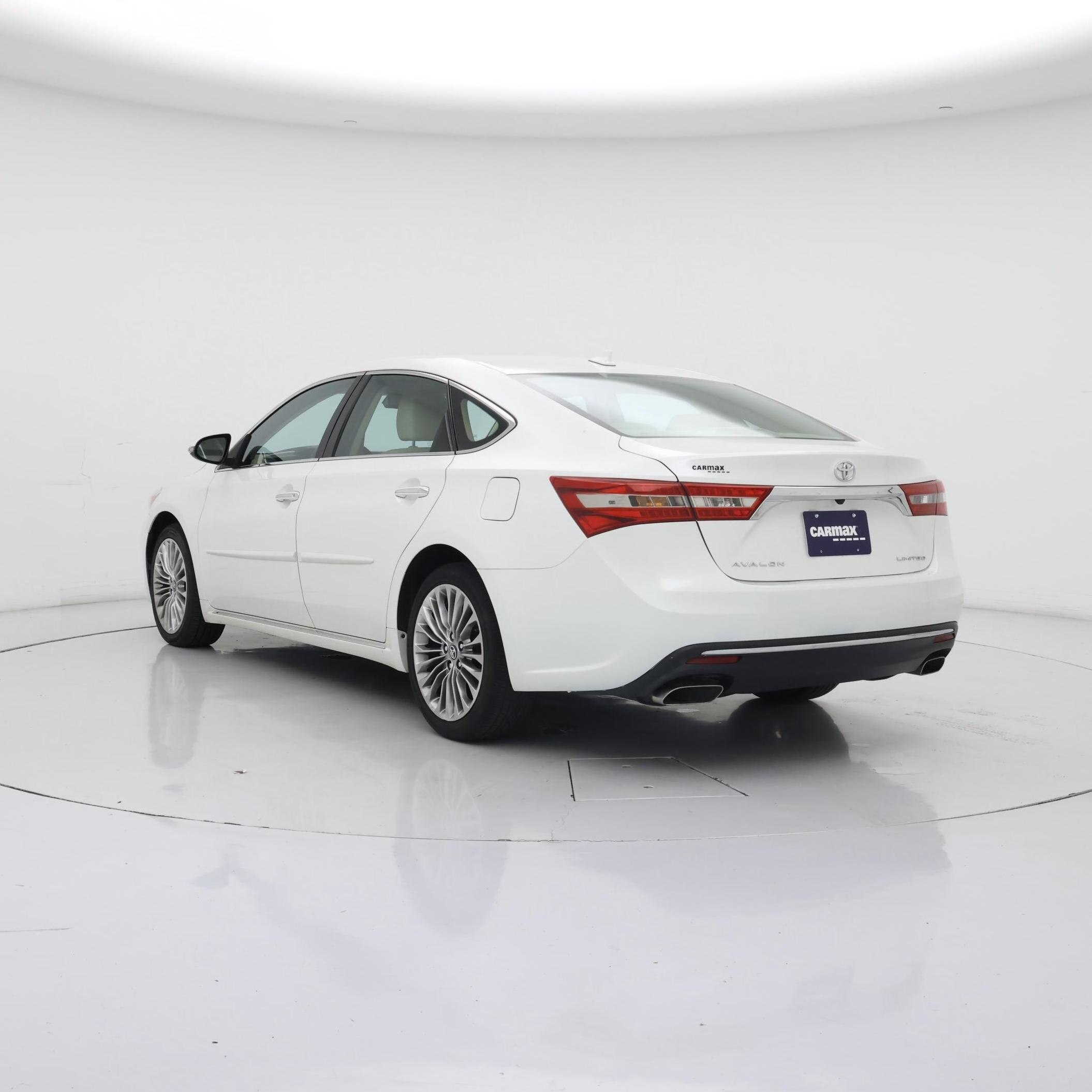 Thumbnail: 2016 Toyota Avalon - 2