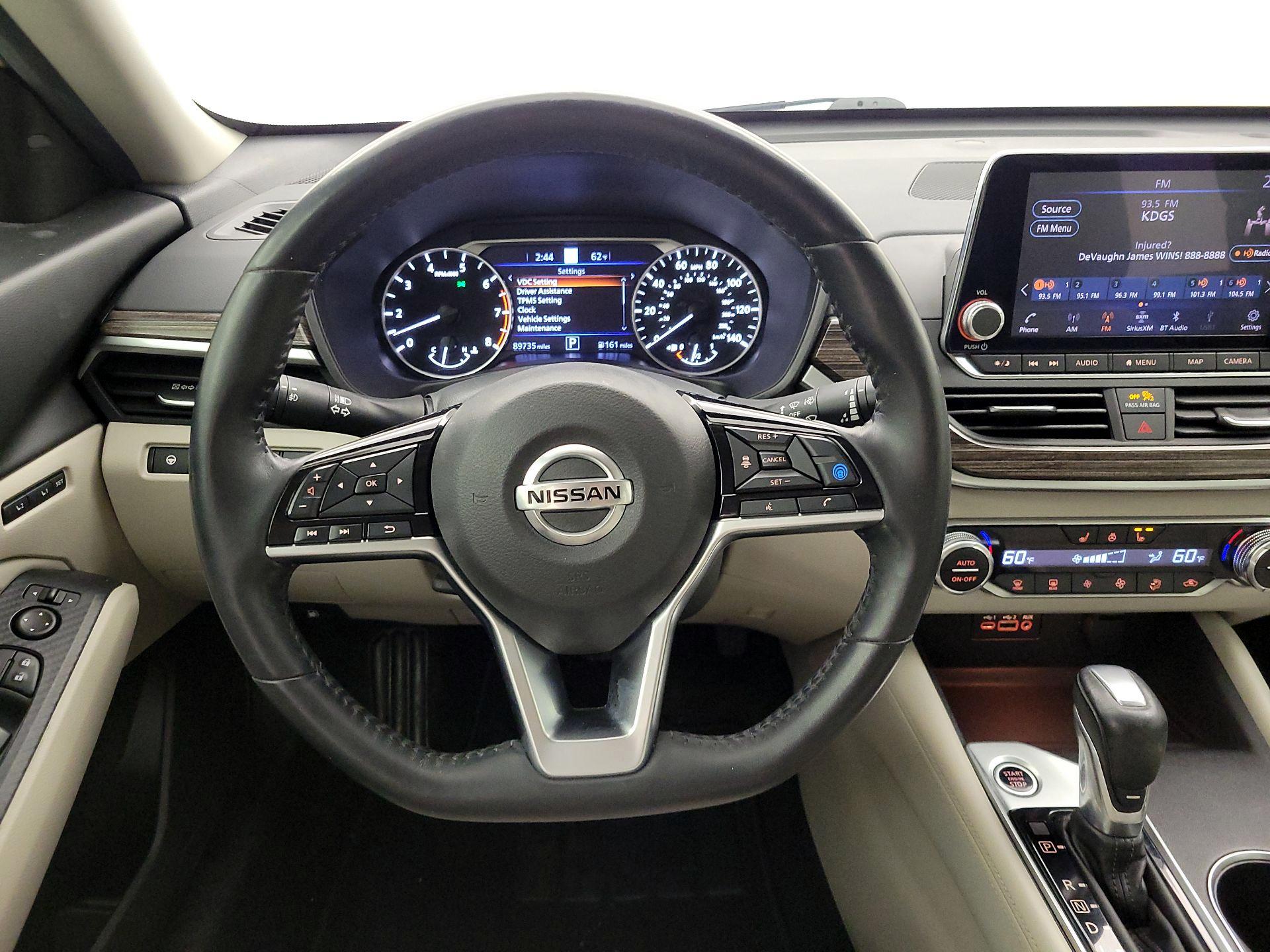 Thumbnail: 2019 Nissan Altima - 10