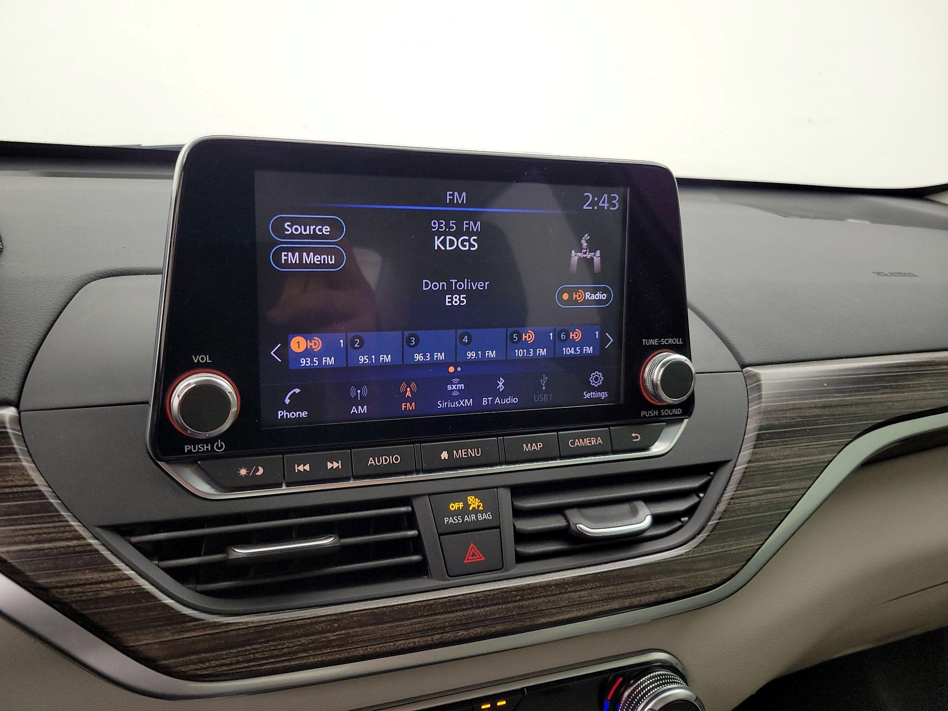 Thumbnail: 2019 Nissan Altima - 16