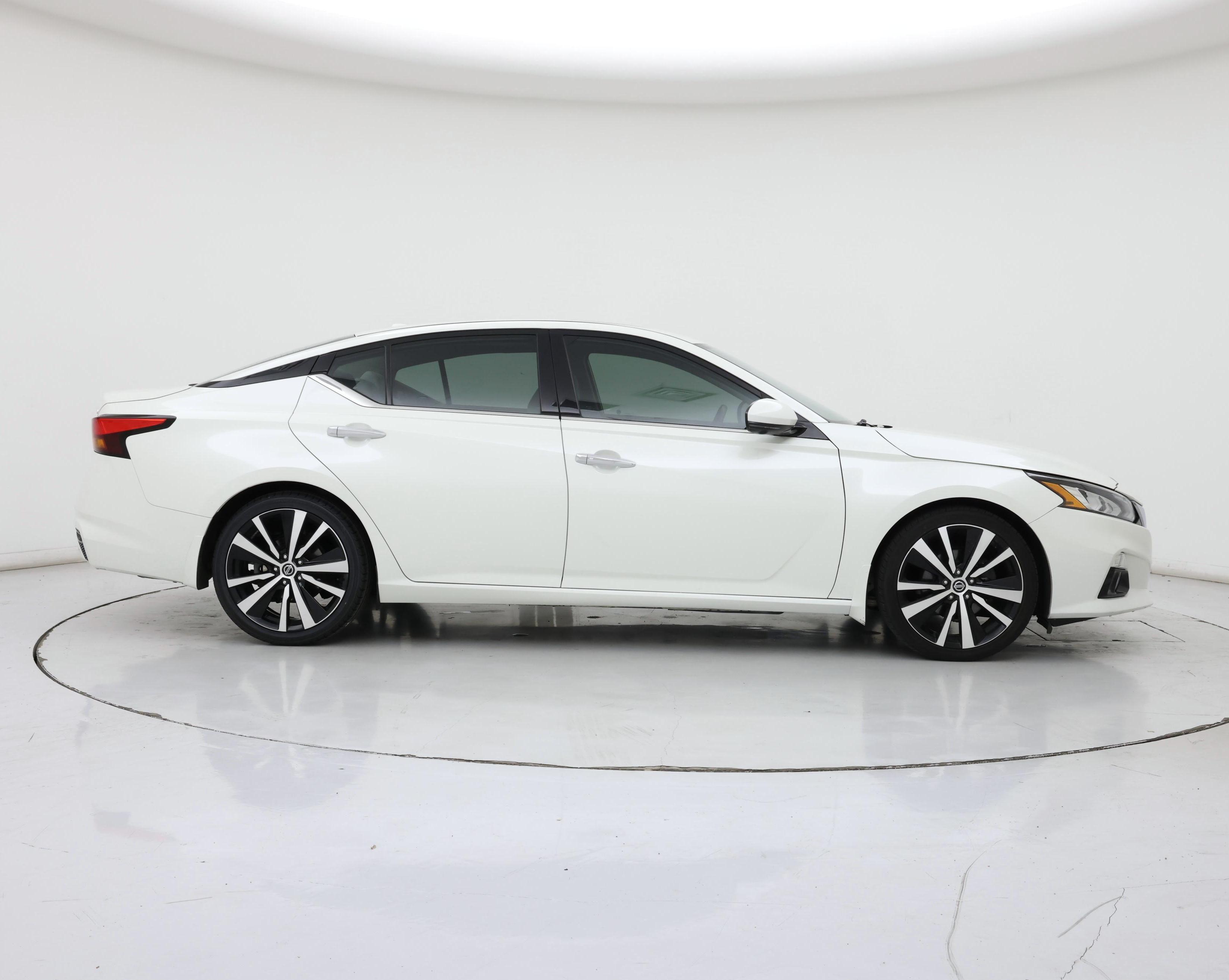 Thumbnail: 2019 Nissan Altima - 7