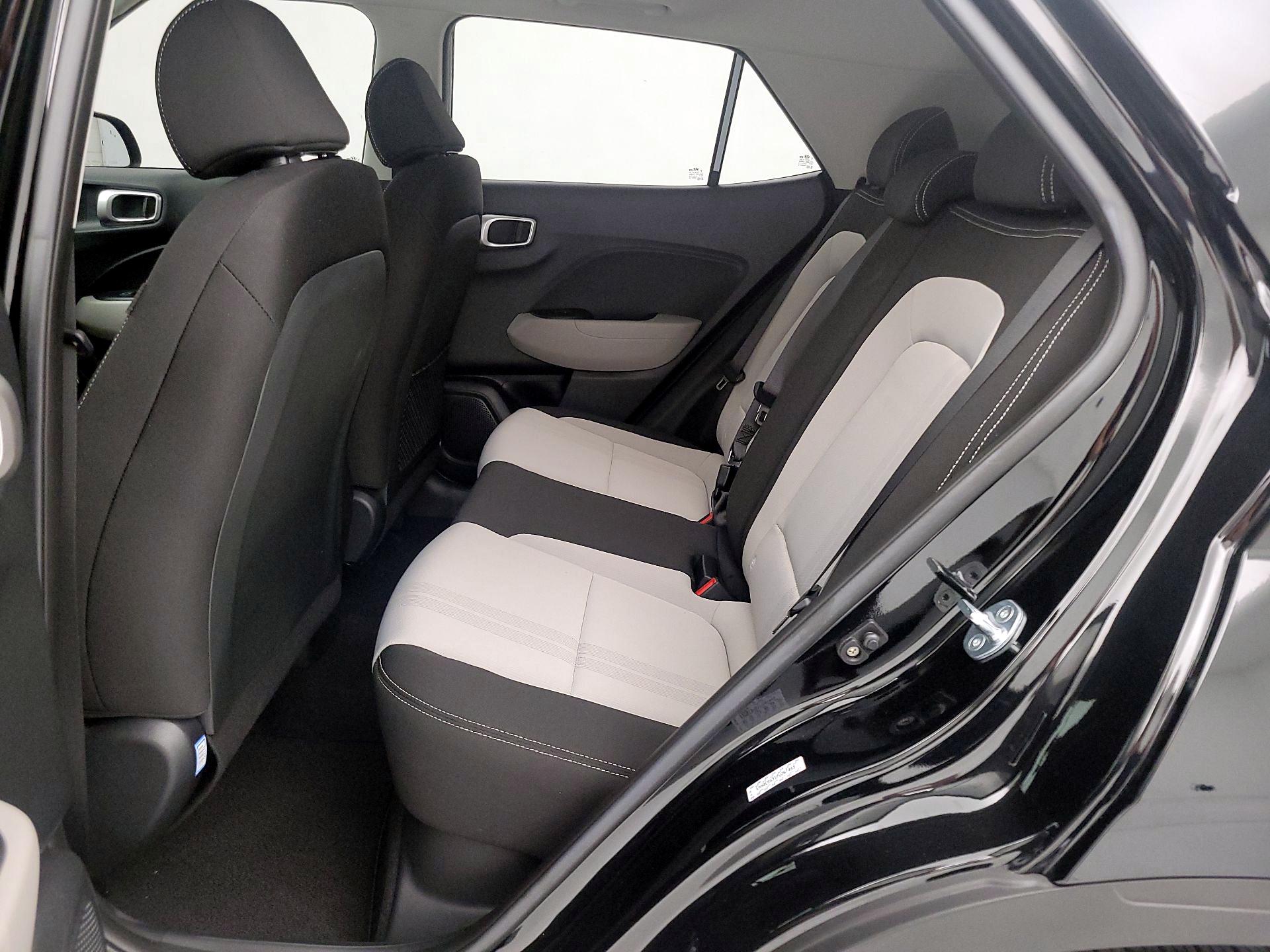 Thumbnail: 2023 Hyundai Venue - 20