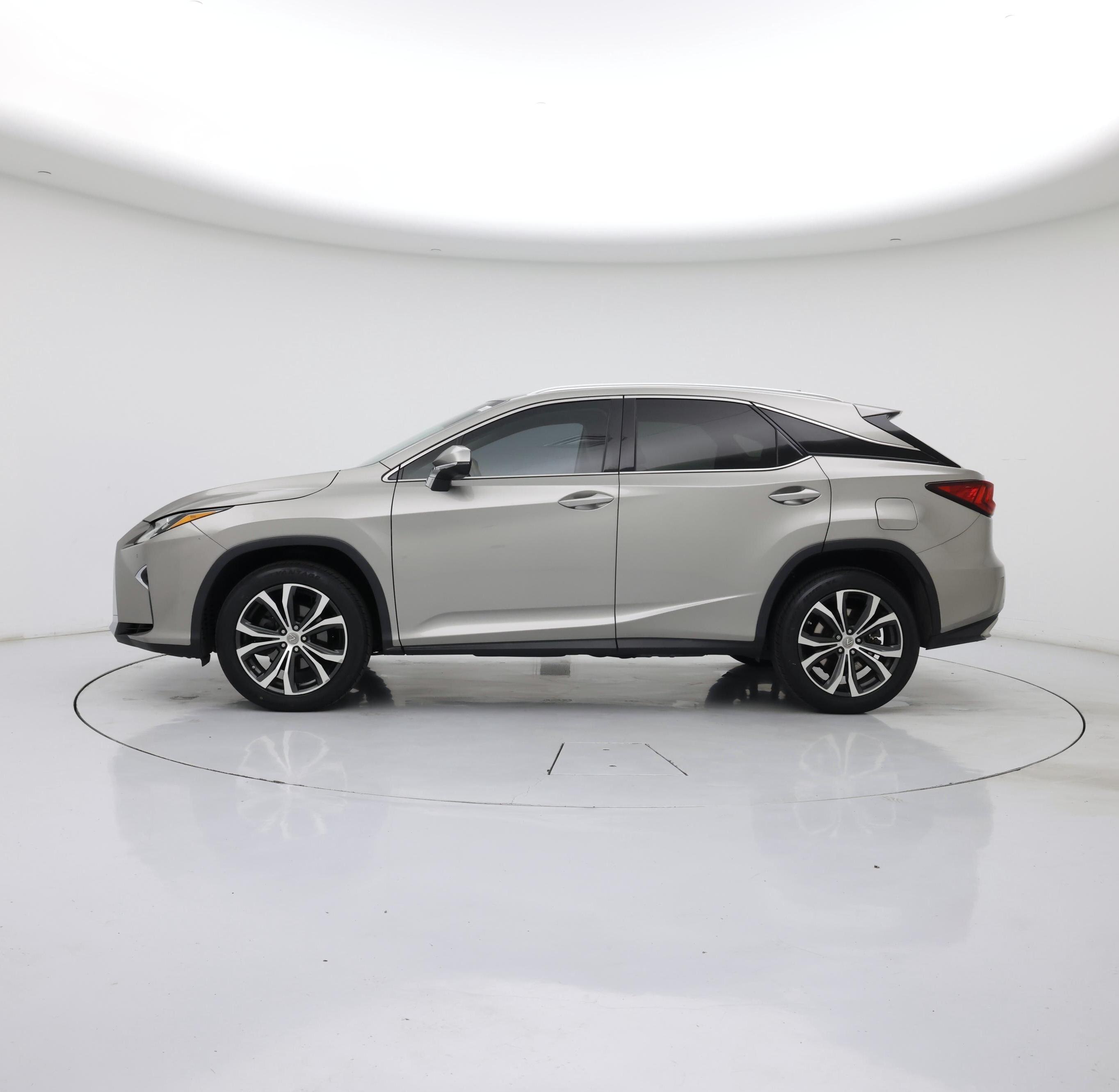 Thumbnail: 2017 Lexus RX - 3