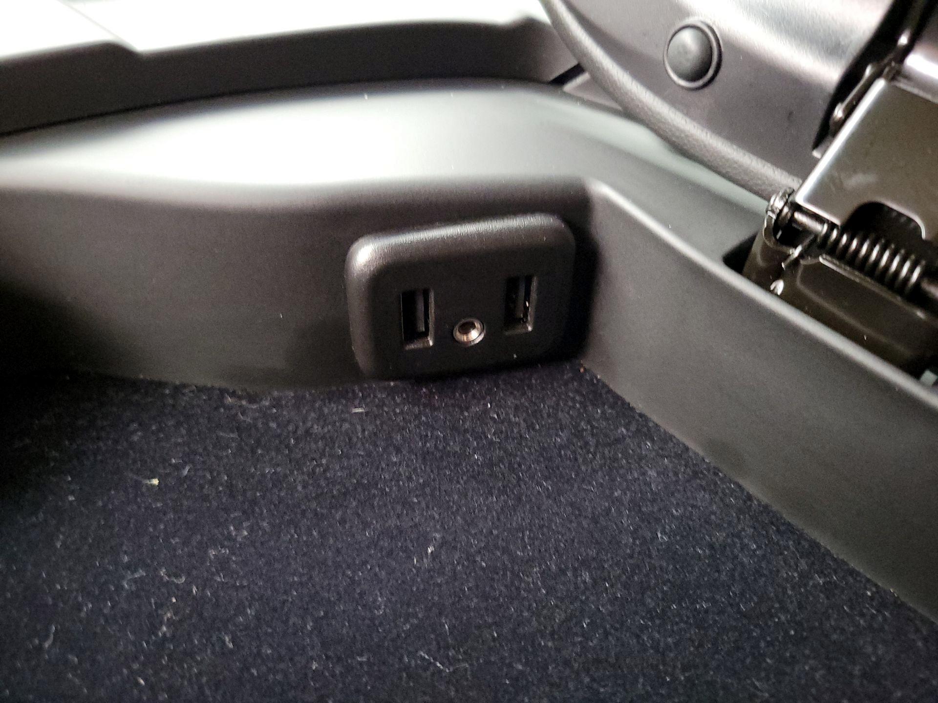 Thumbnail: 2017 Chevrolet Corvette - 18