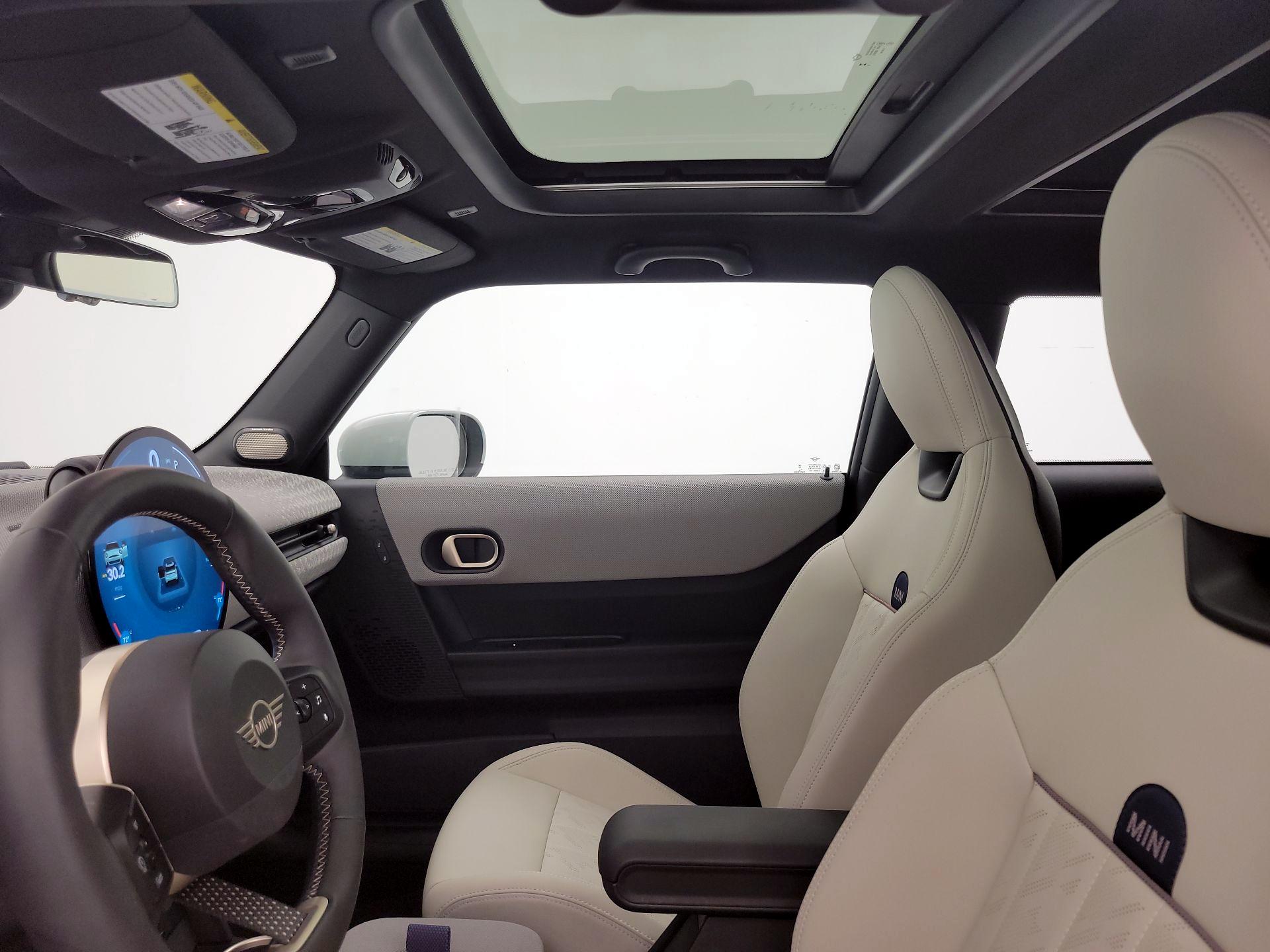 Thumbnail: 2025 MINI Cooper Hardtop - 18