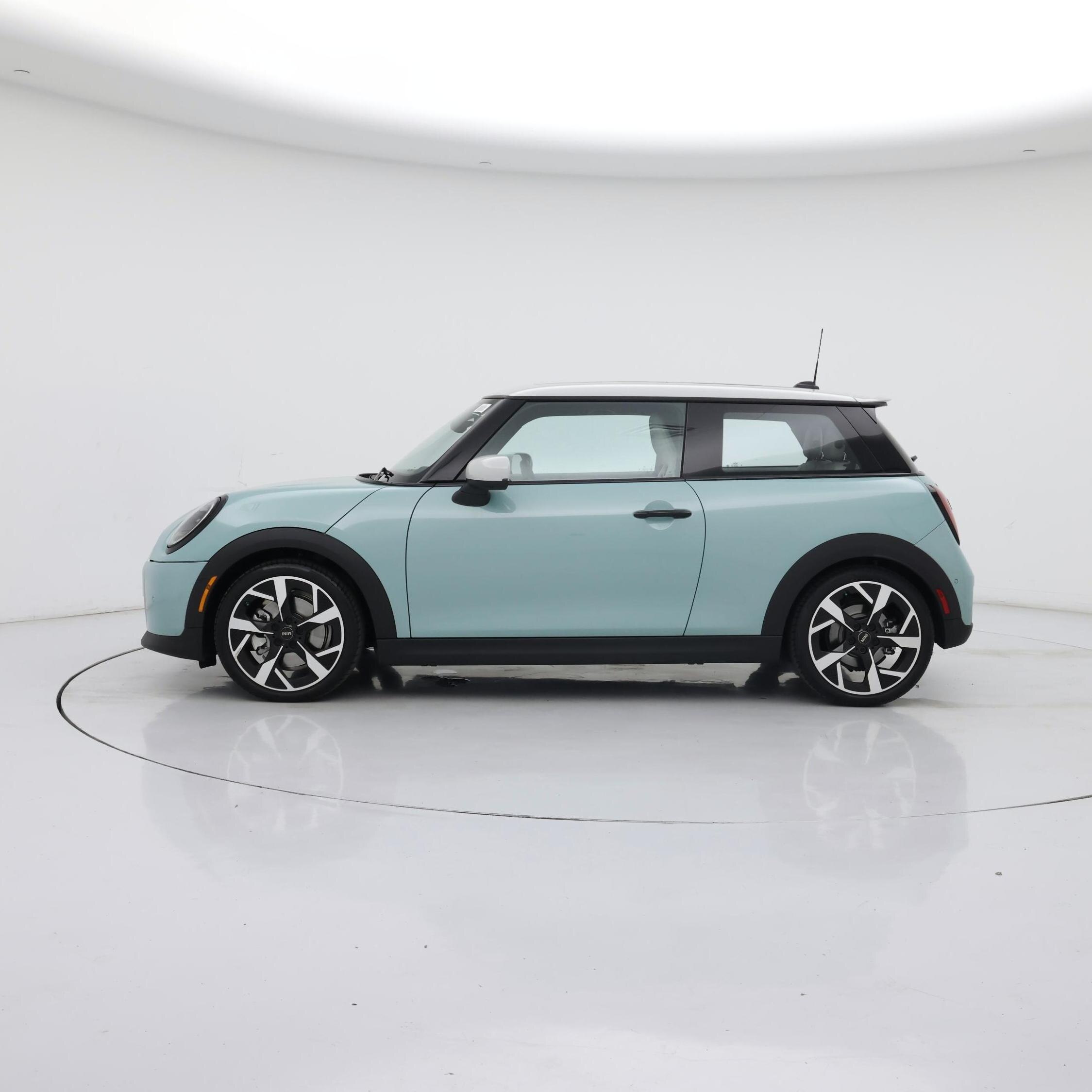Thumbnail: 2025 MINI Cooper Hardtop - 3