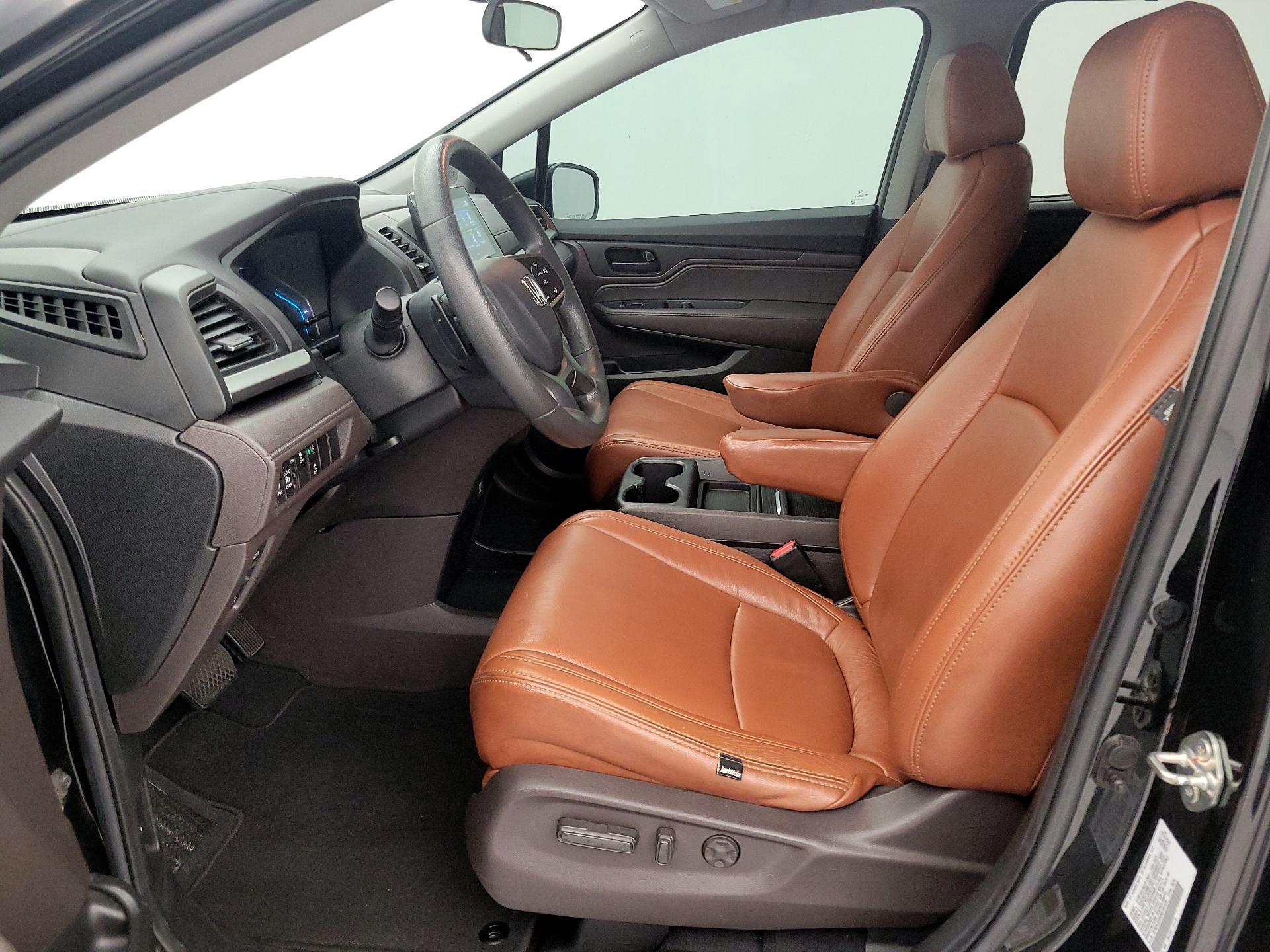 Thumbnail: 2019 Honda Odyssey - 11