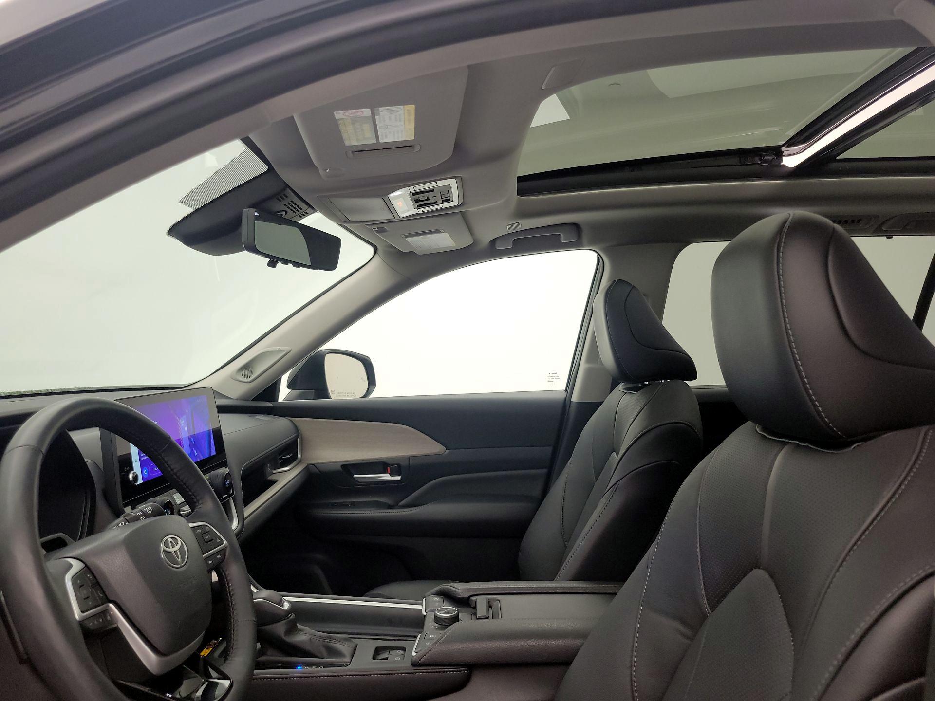 Thumbnail: 2024 Toyota Grand Highlander - 19