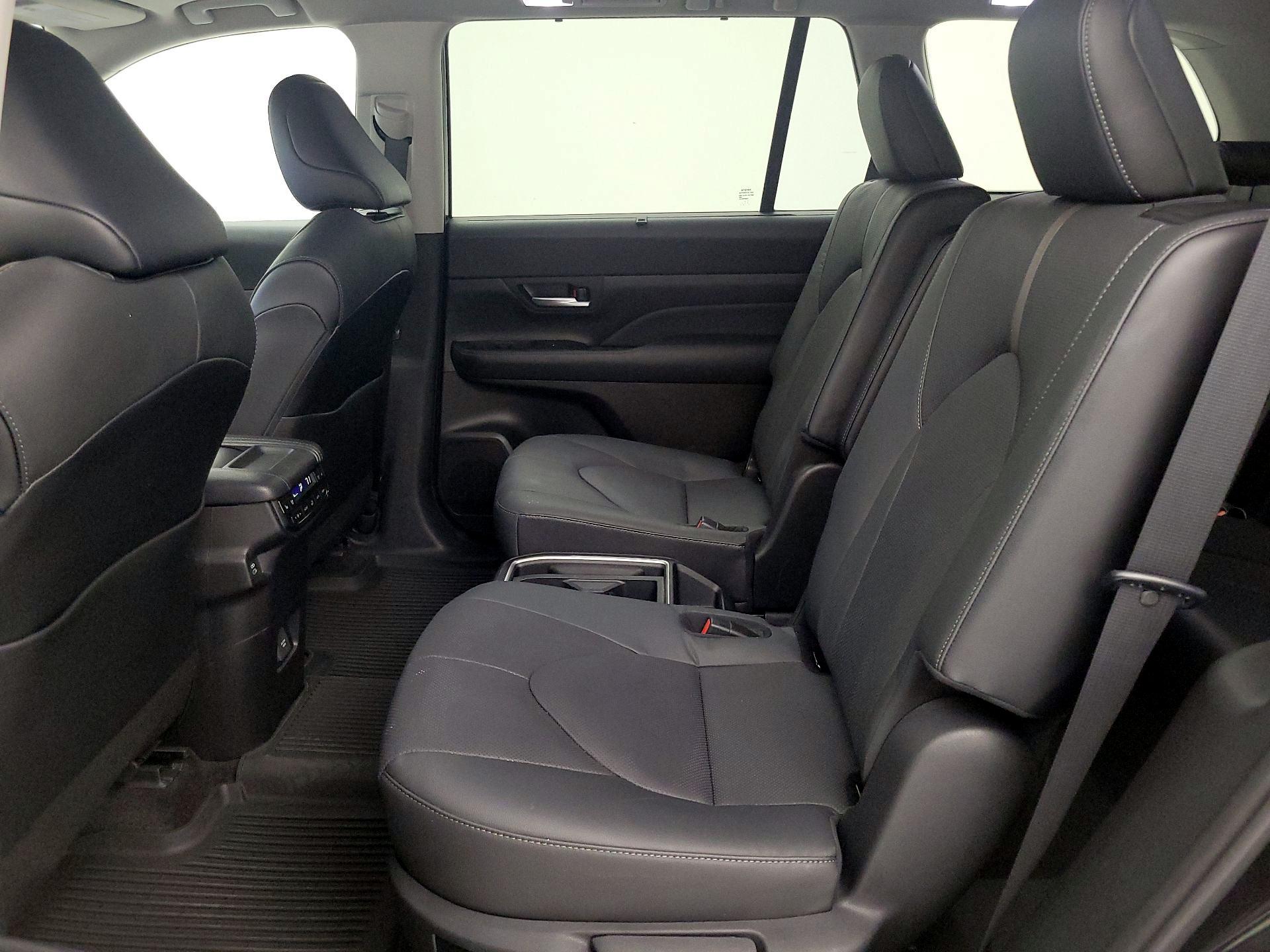 Thumbnail: 2024 Toyota Grand Highlander - 20