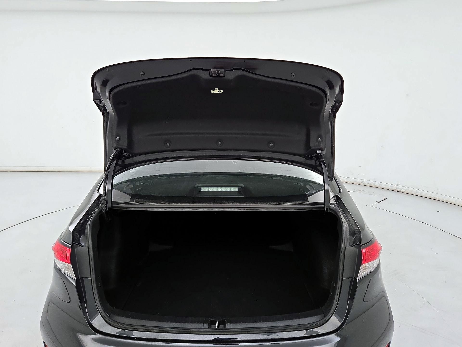 Thumbnail: 2024 Toyota Corolla - 20