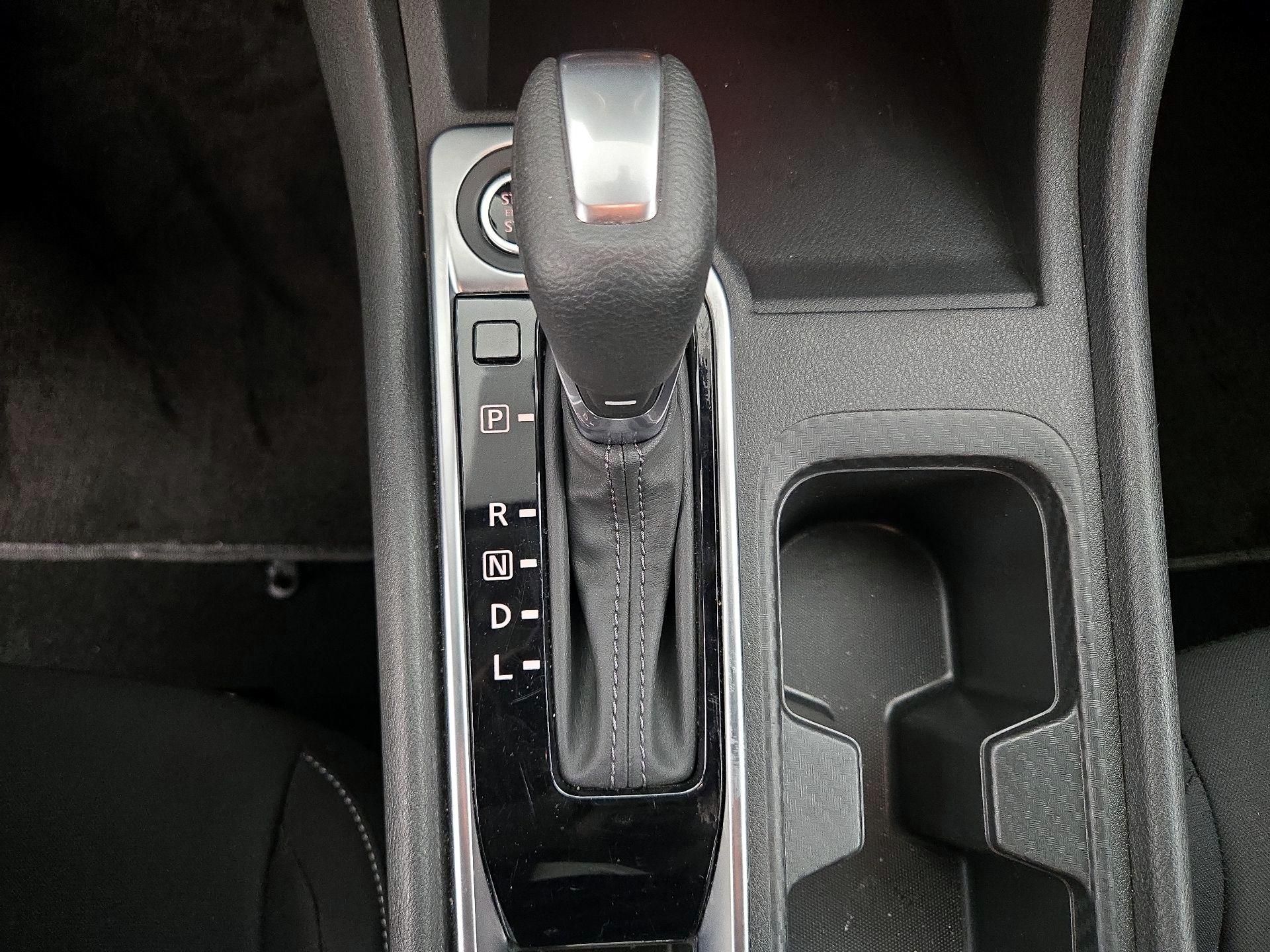 Thumbnail: 2025 Nissan Sentra - 17