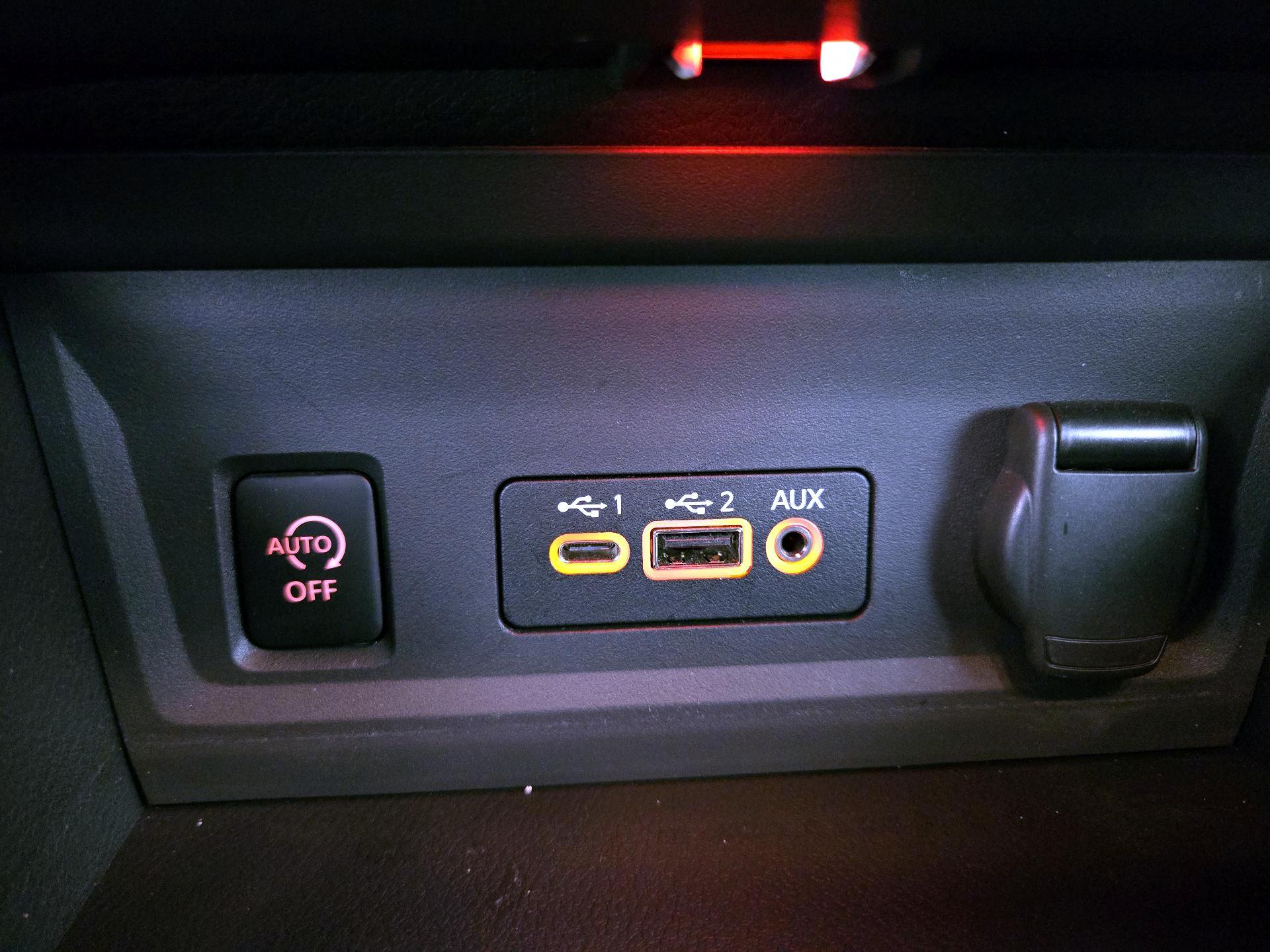 Thumbnail: 2025 Nissan Sentra - 18