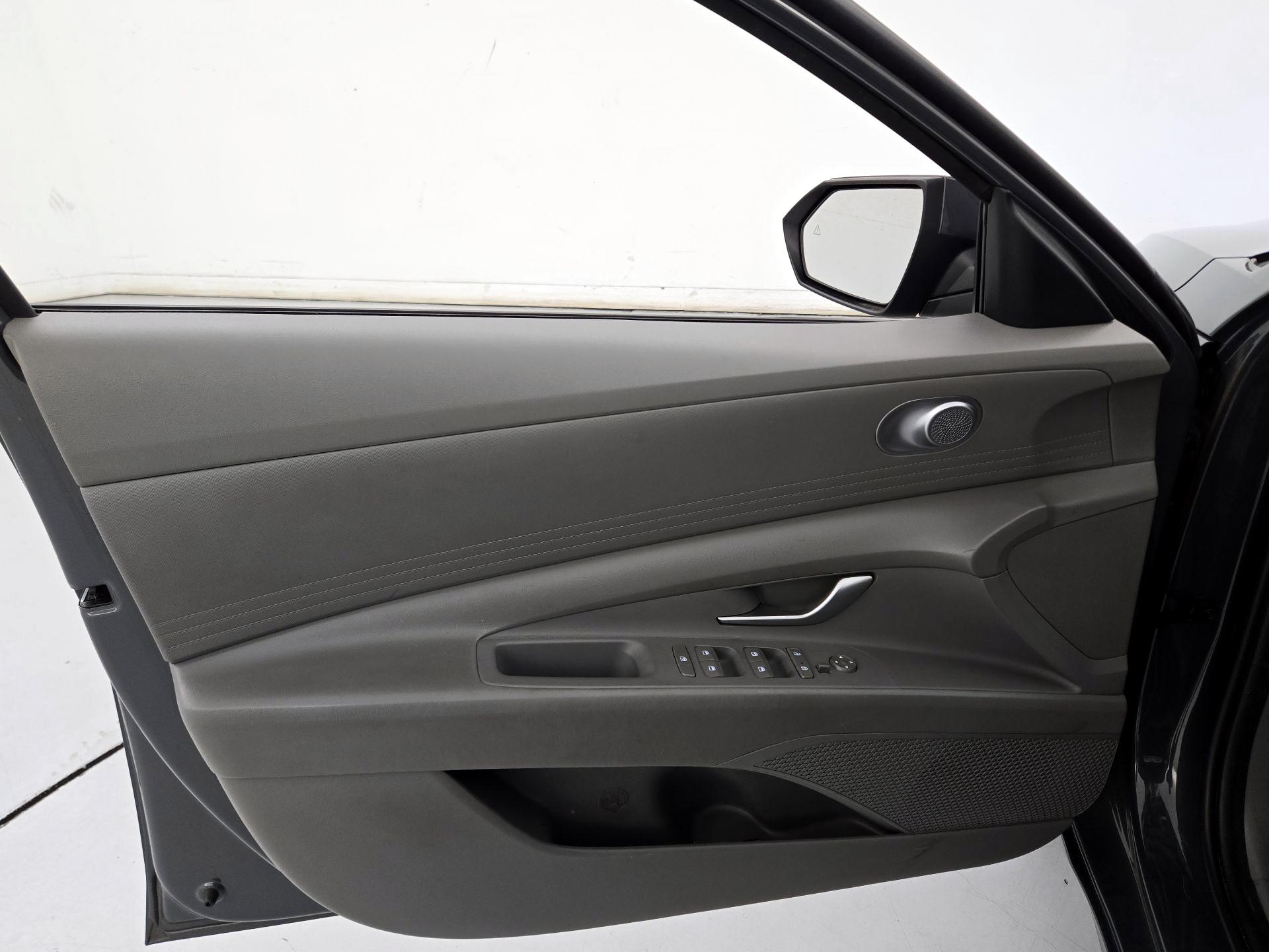 Thumbnail: 2023 Hyundai Elantra - 12