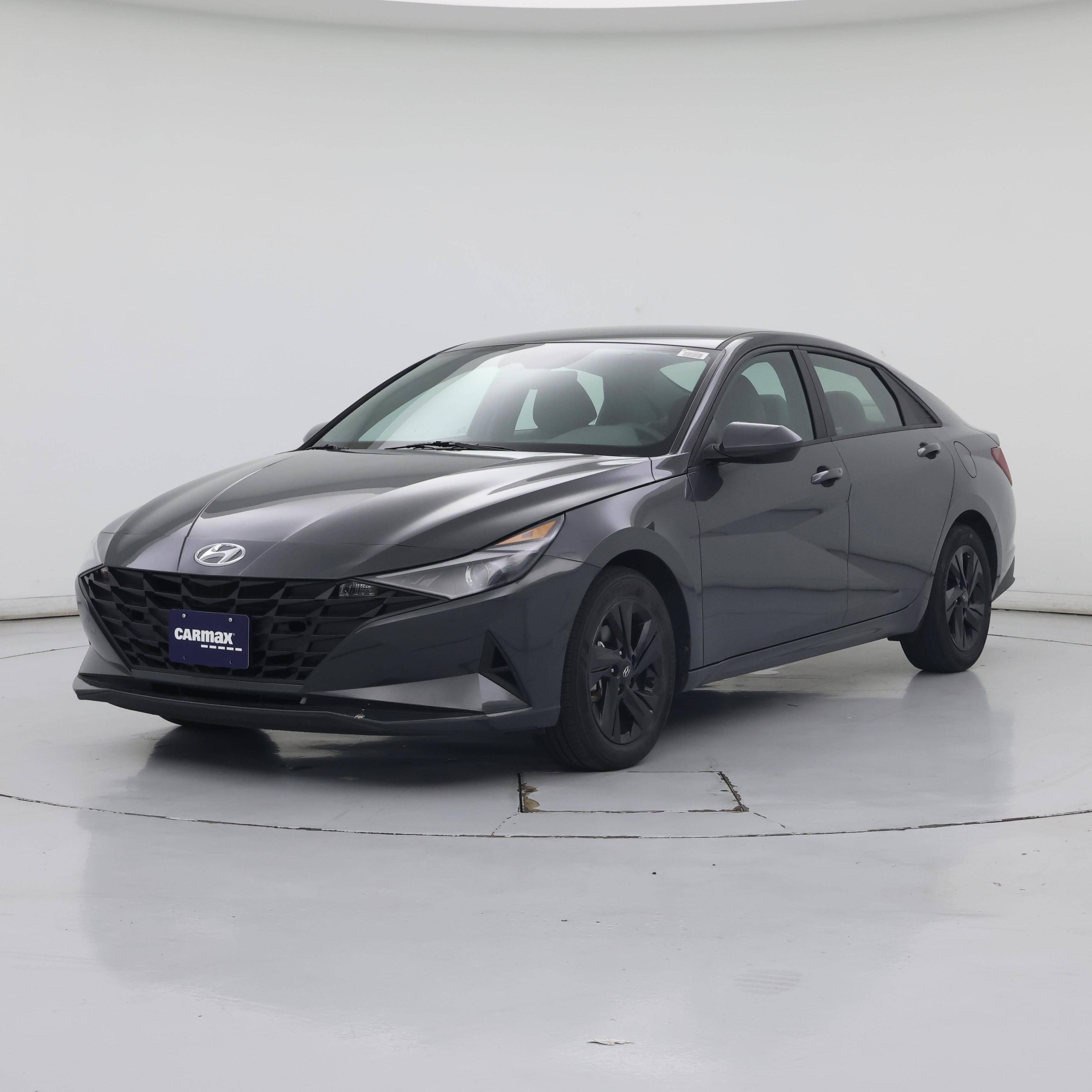 Thumbnail: 2023 Hyundai Elantra - 4
