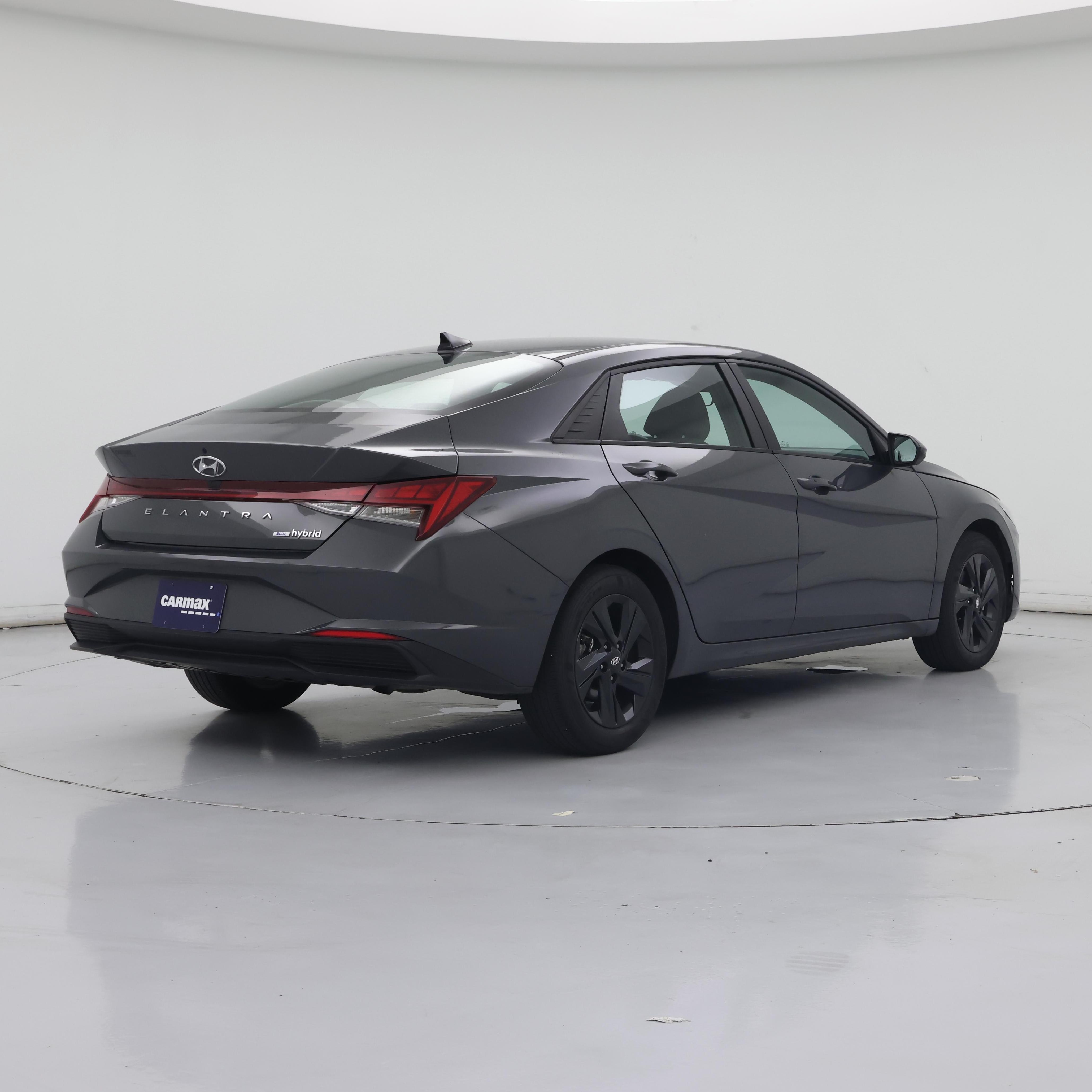 Thumbnail: 2023 Hyundai Elantra - 8