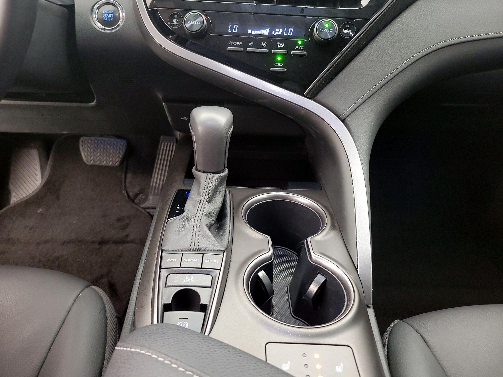 Thumbnail: 2024 Toyota Camry - 17