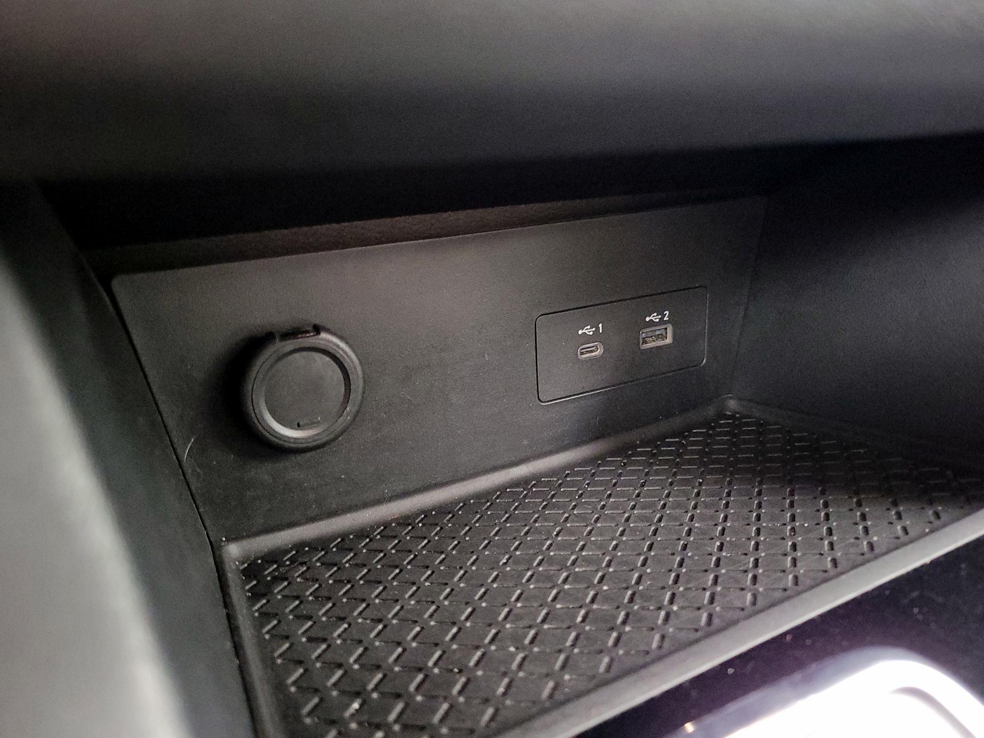 Thumbnail: 2023 Nissan Pathfinder - 18