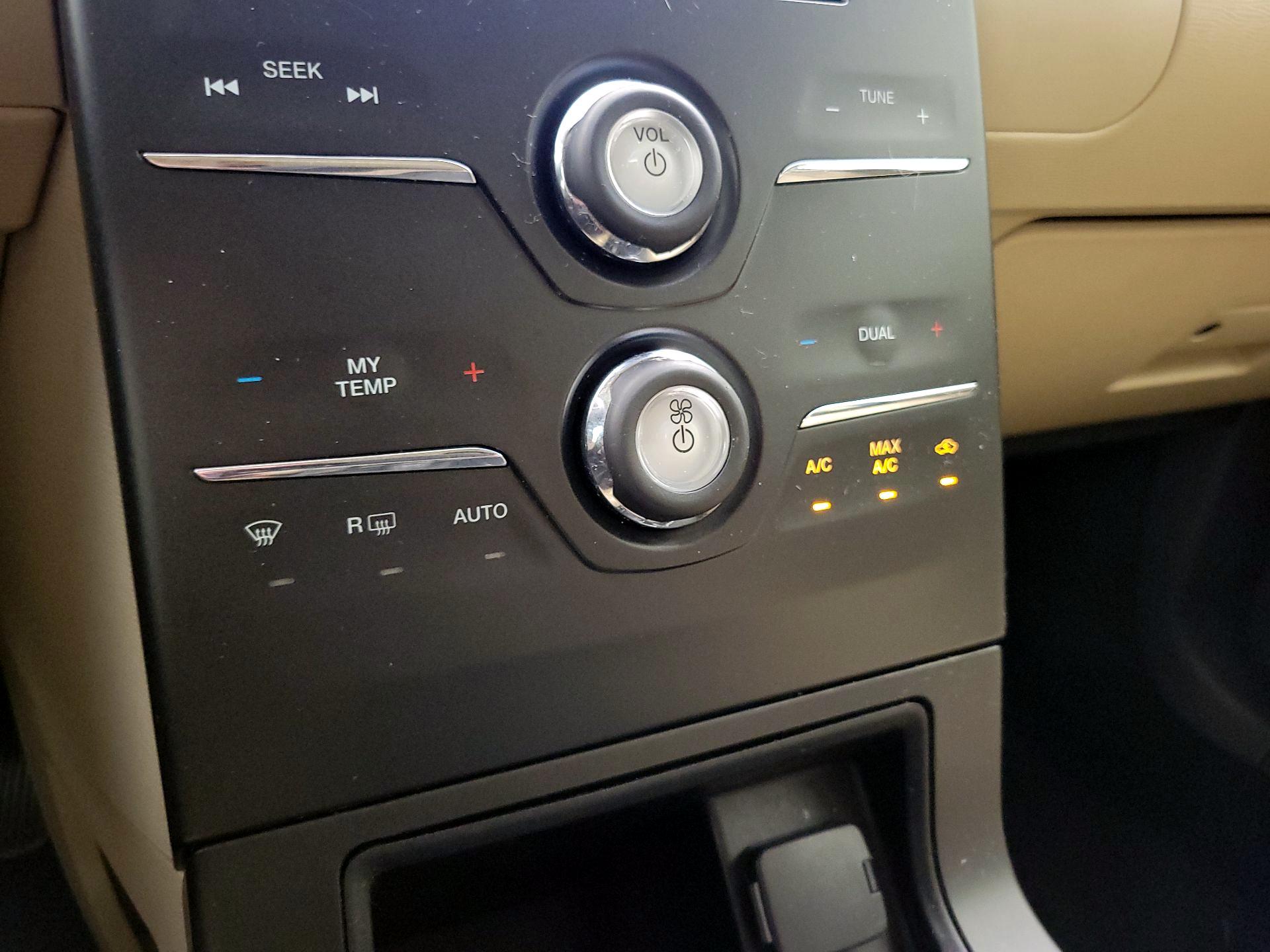 Thumbnail: 2019 Ford Flex - 17