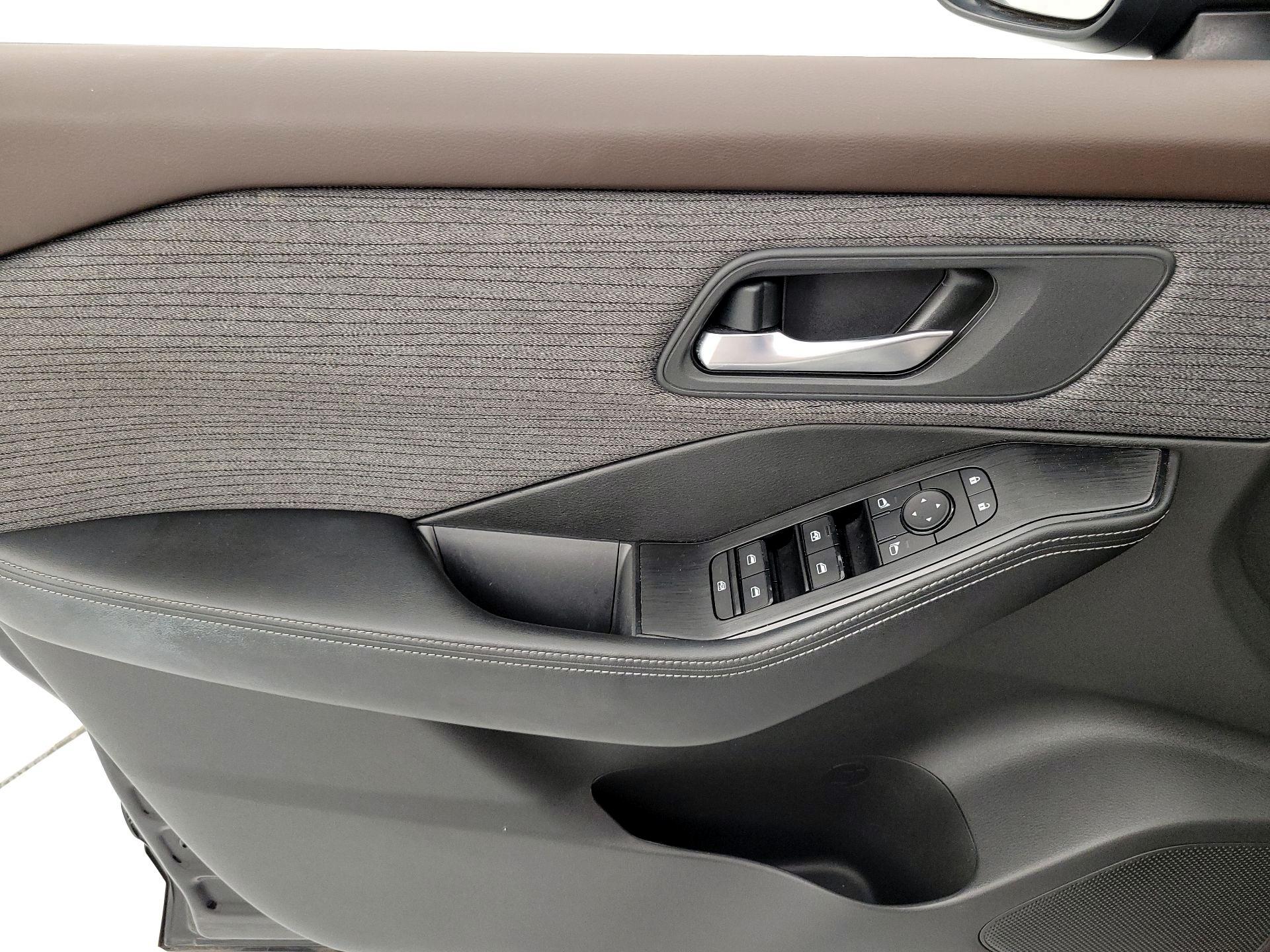 Thumbnail: 2022 Nissan Rogue - 12