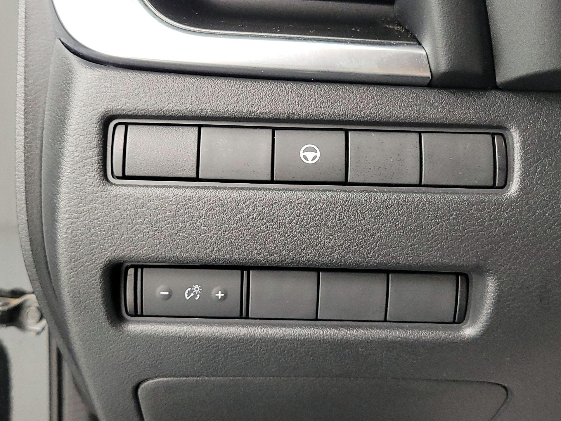 Thumbnail: 2022 Nissan Rogue - 13