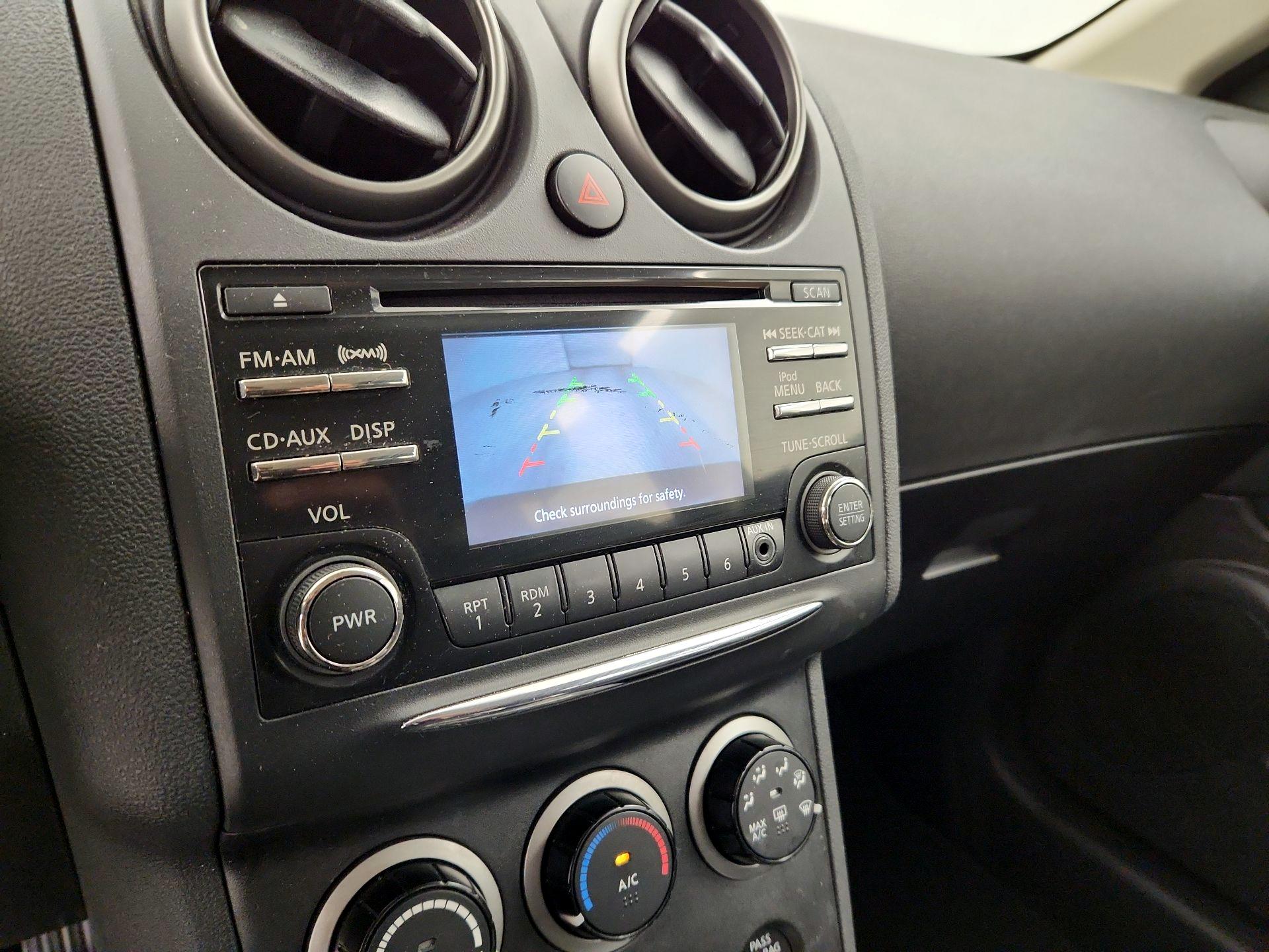 Thumbnail: 2014 Nissan Rogue - 14