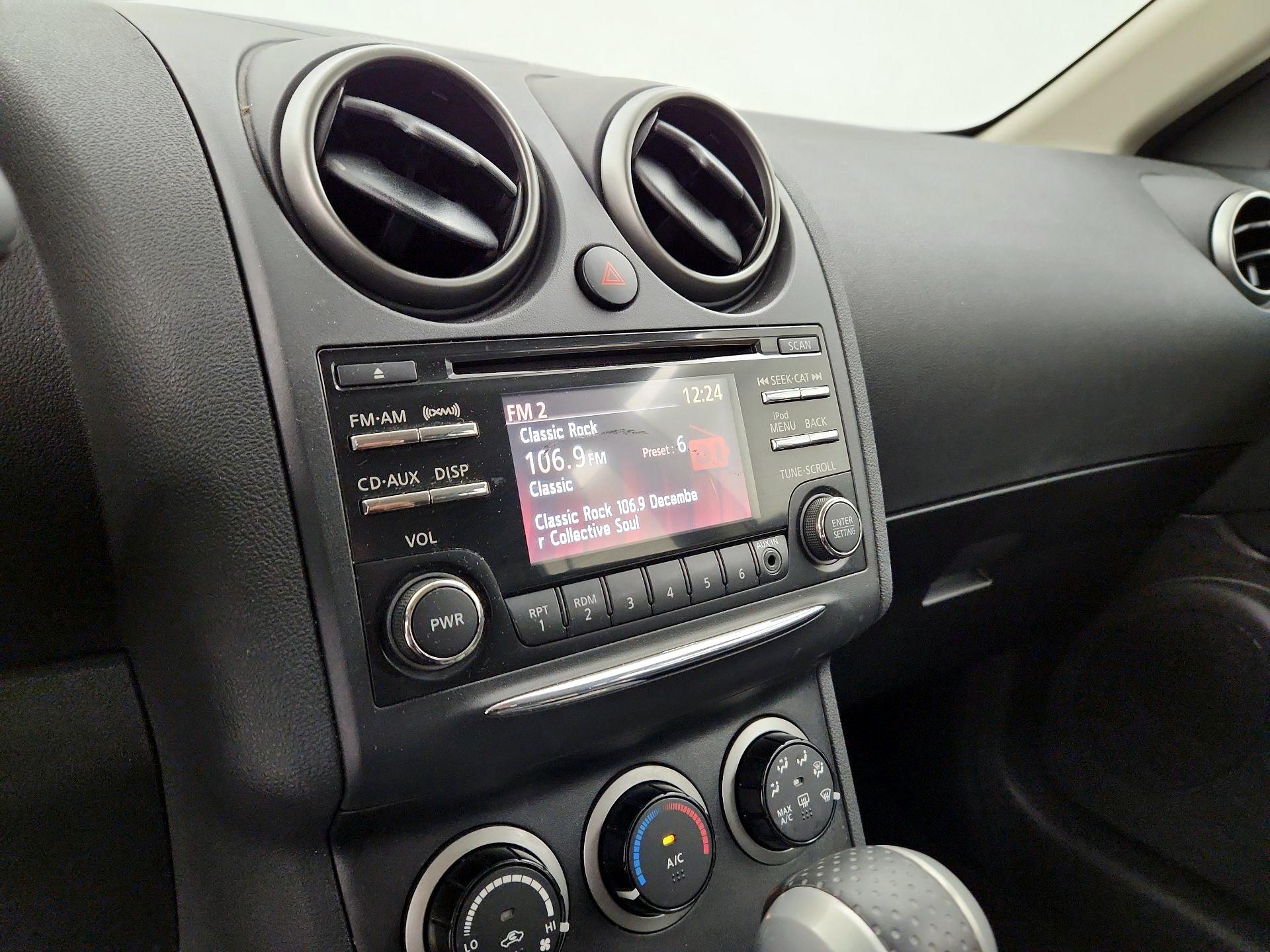 Thumbnail: 2014 Nissan Rogue - 15