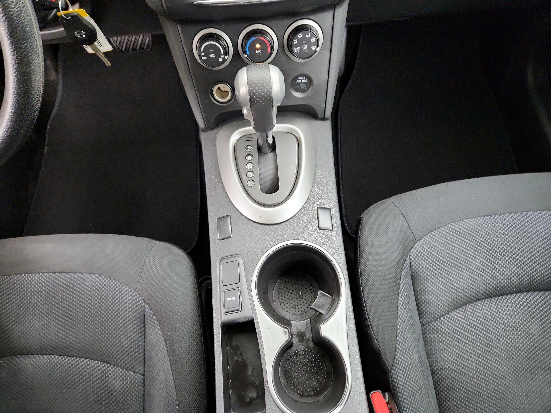 Thumbnail: 2014 Nissan Rogue - 17