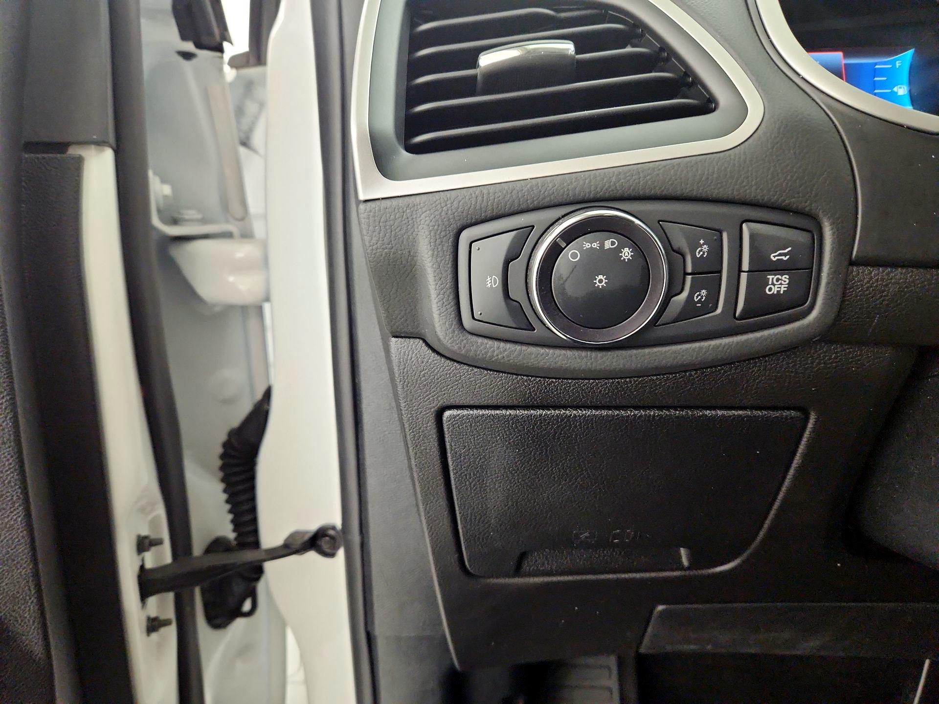 Thumbnail: 2020 Ford Edge - 13