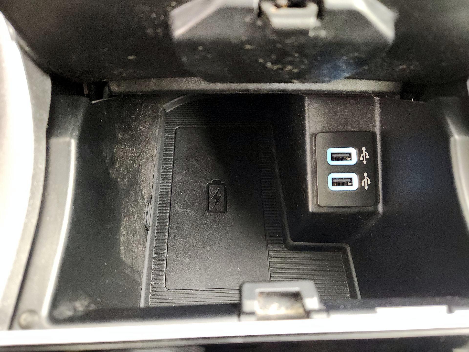 Thumbnail: 2020 Ford Edge - 19