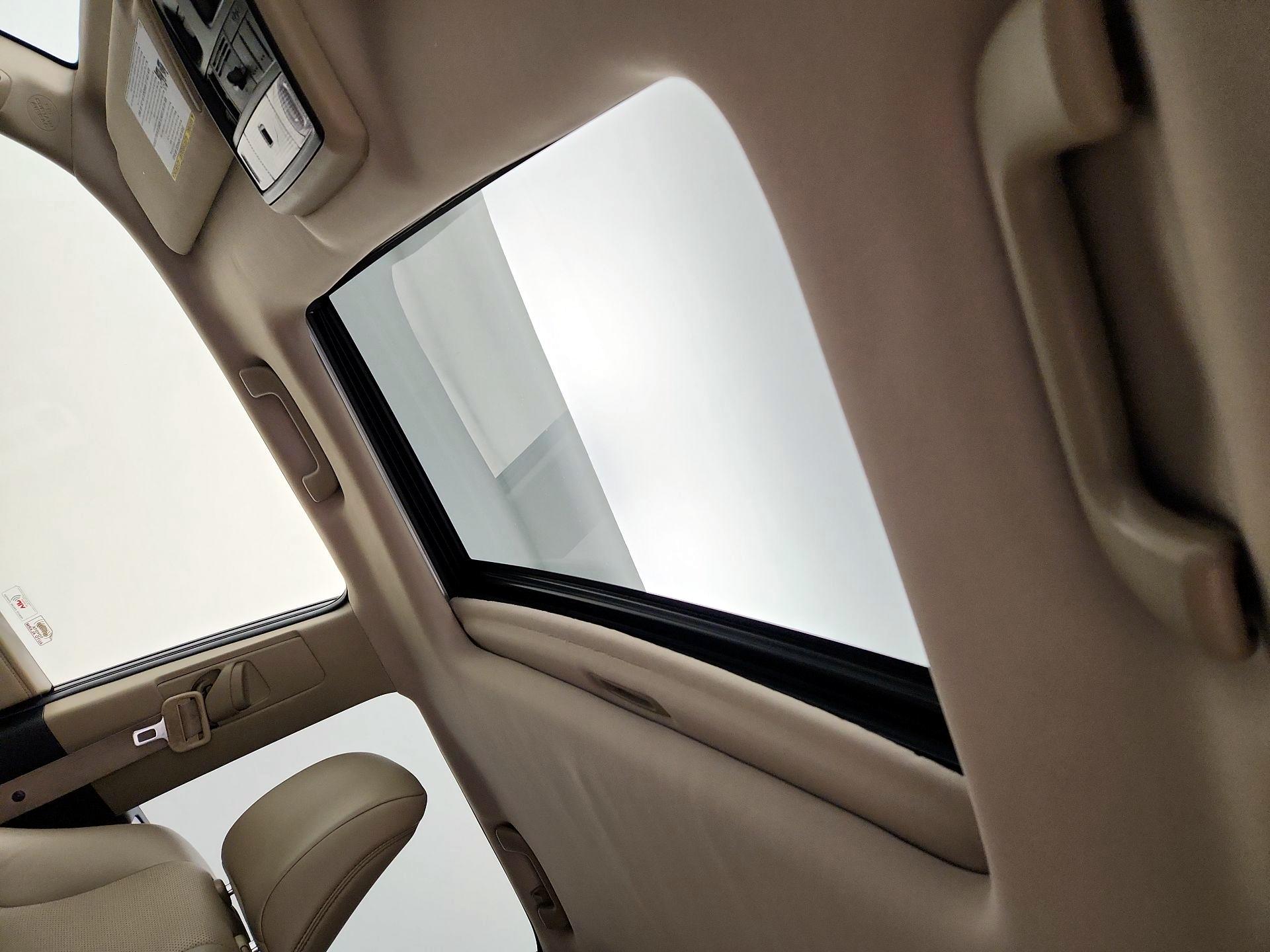 Thumbnail: 2016 Toyota 4Runner - 20