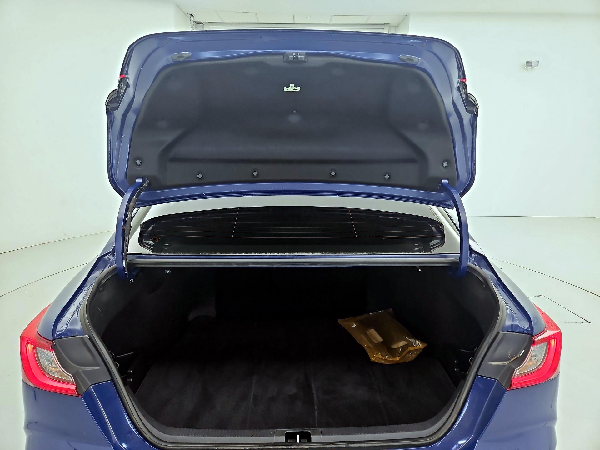 Thumbnail: 2025 Toyota Camry - 20