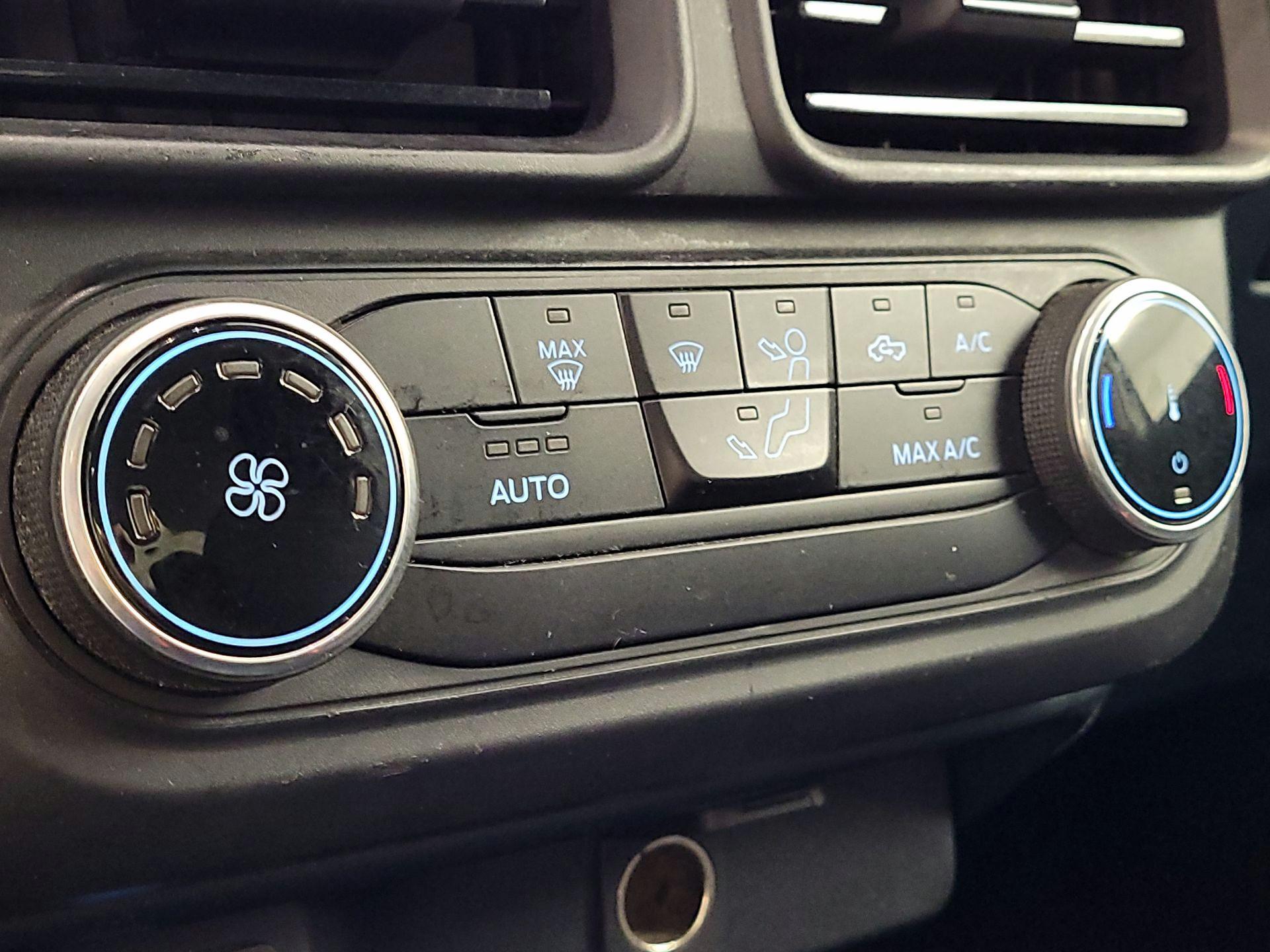 Thumbnail: 2022 Ford Maverick - 16