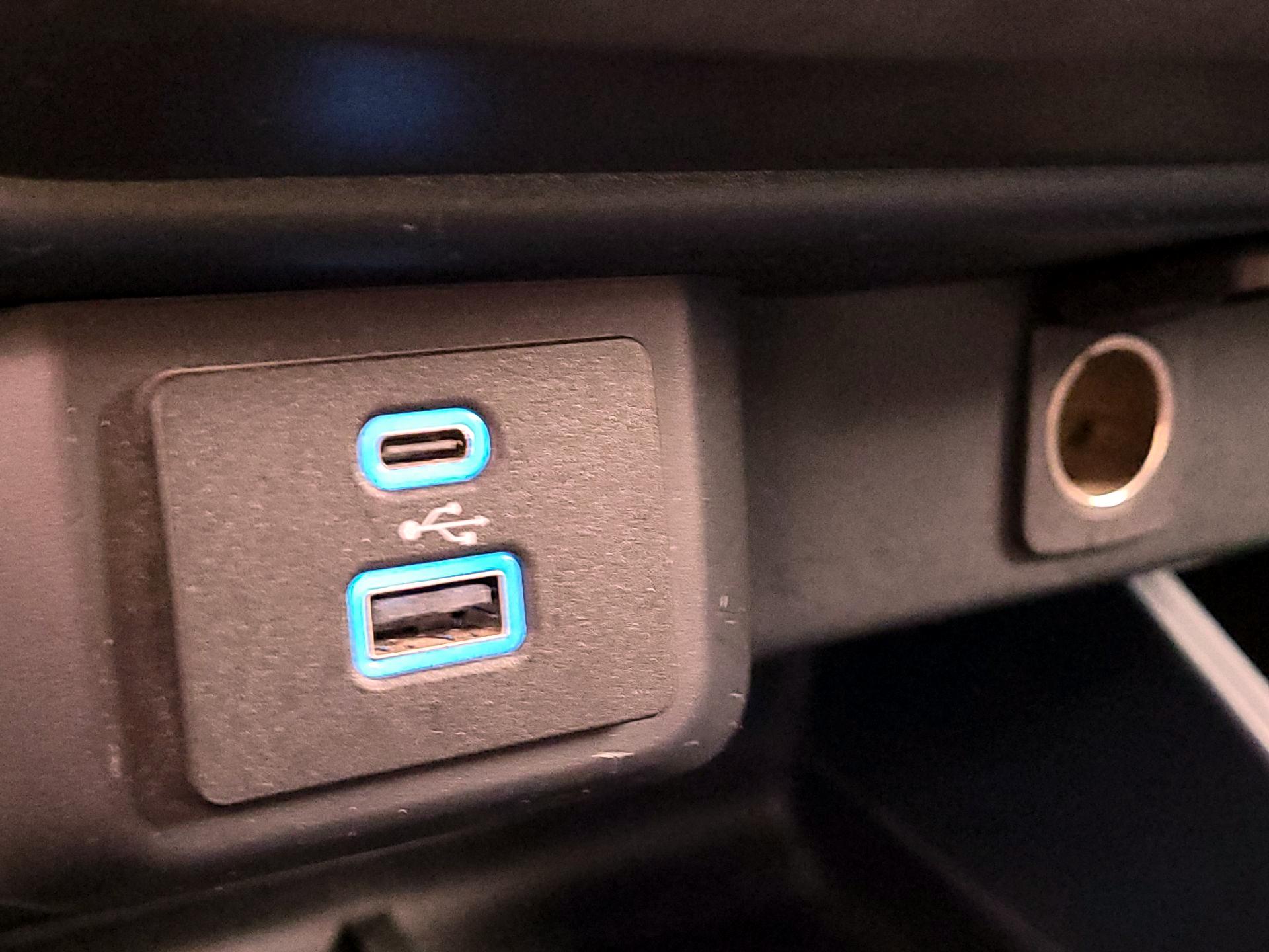 Thumbnail: 2022 Ford Maverick - 18