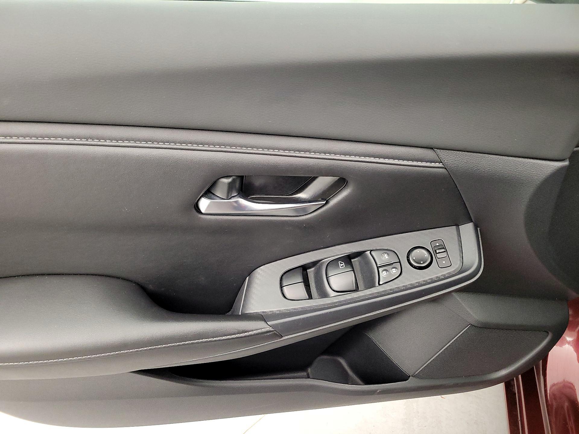 Thumbnail: 2023 Nissan Sentra - 12