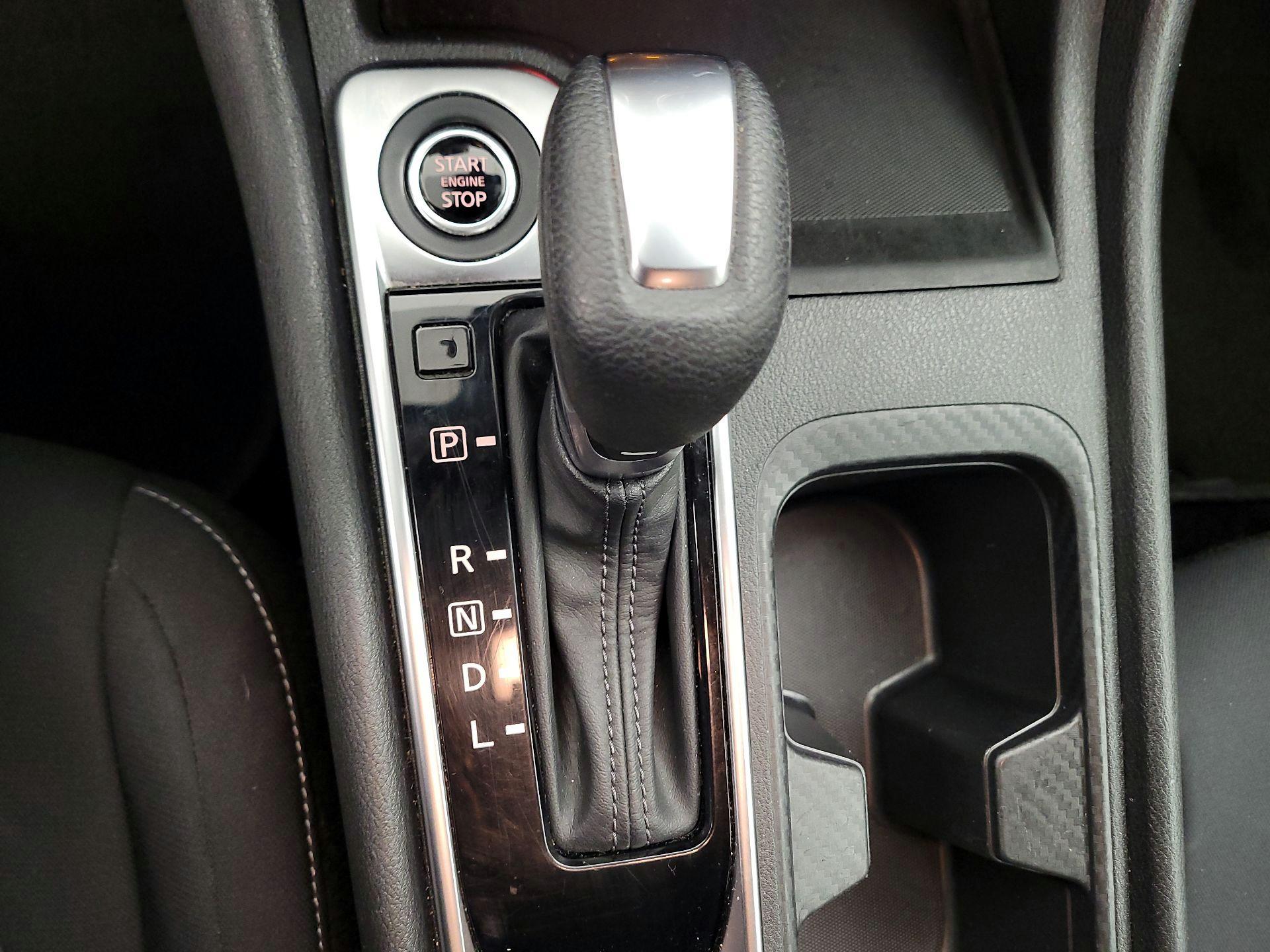 Thumbnail: 2023 Nissan Sentra - 15