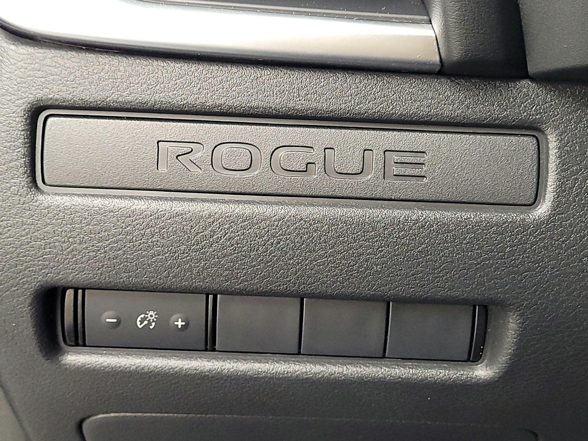 Thumbnail: 2023 Nissan Rogue - 13