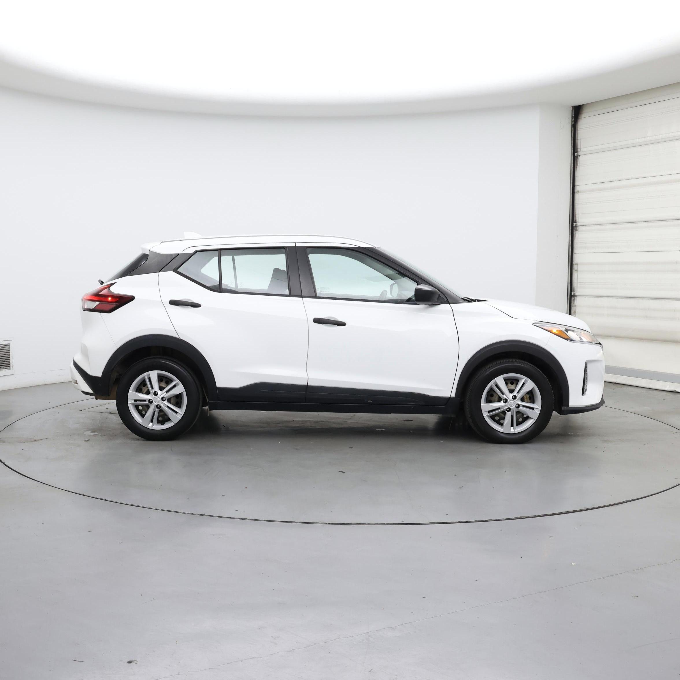 Thumbnail: 2022 Nissan Kicks - 7