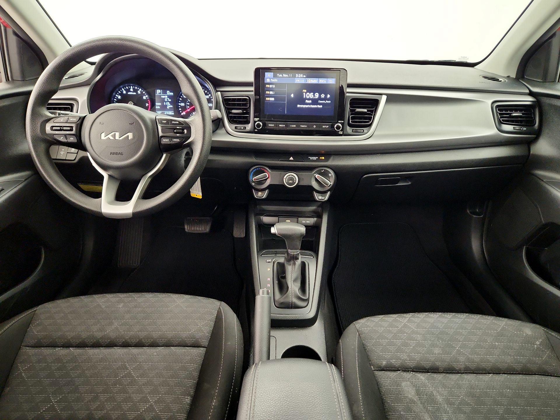 Thumbnail: 2023 Kia Rio - 9