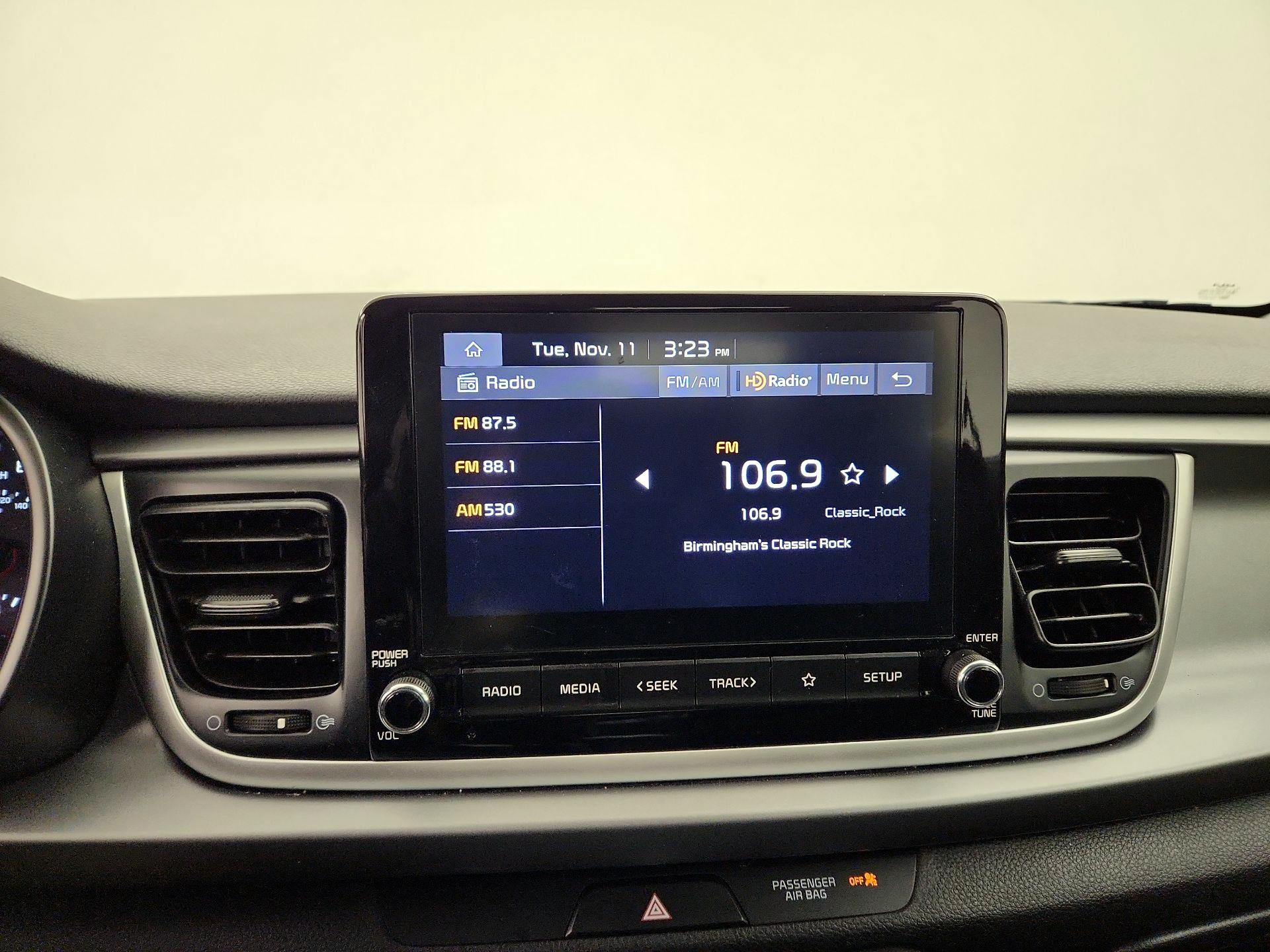 Thumbnail: 2023 Kia Rio - 15