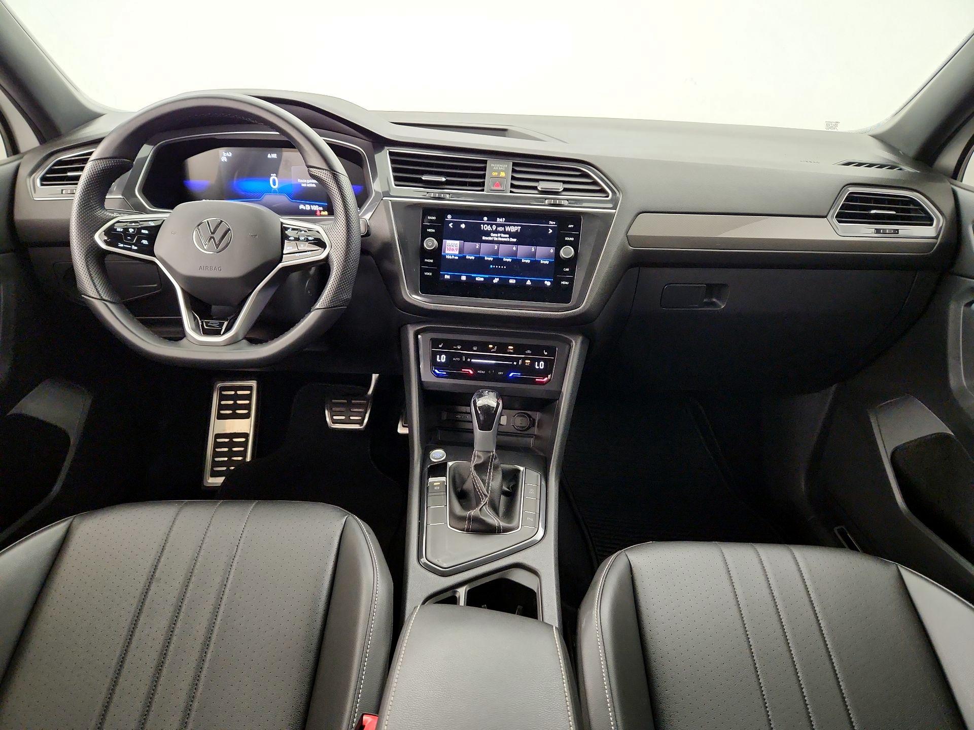 Thumbnail: 2023 Volkswagen Tiguan - 9