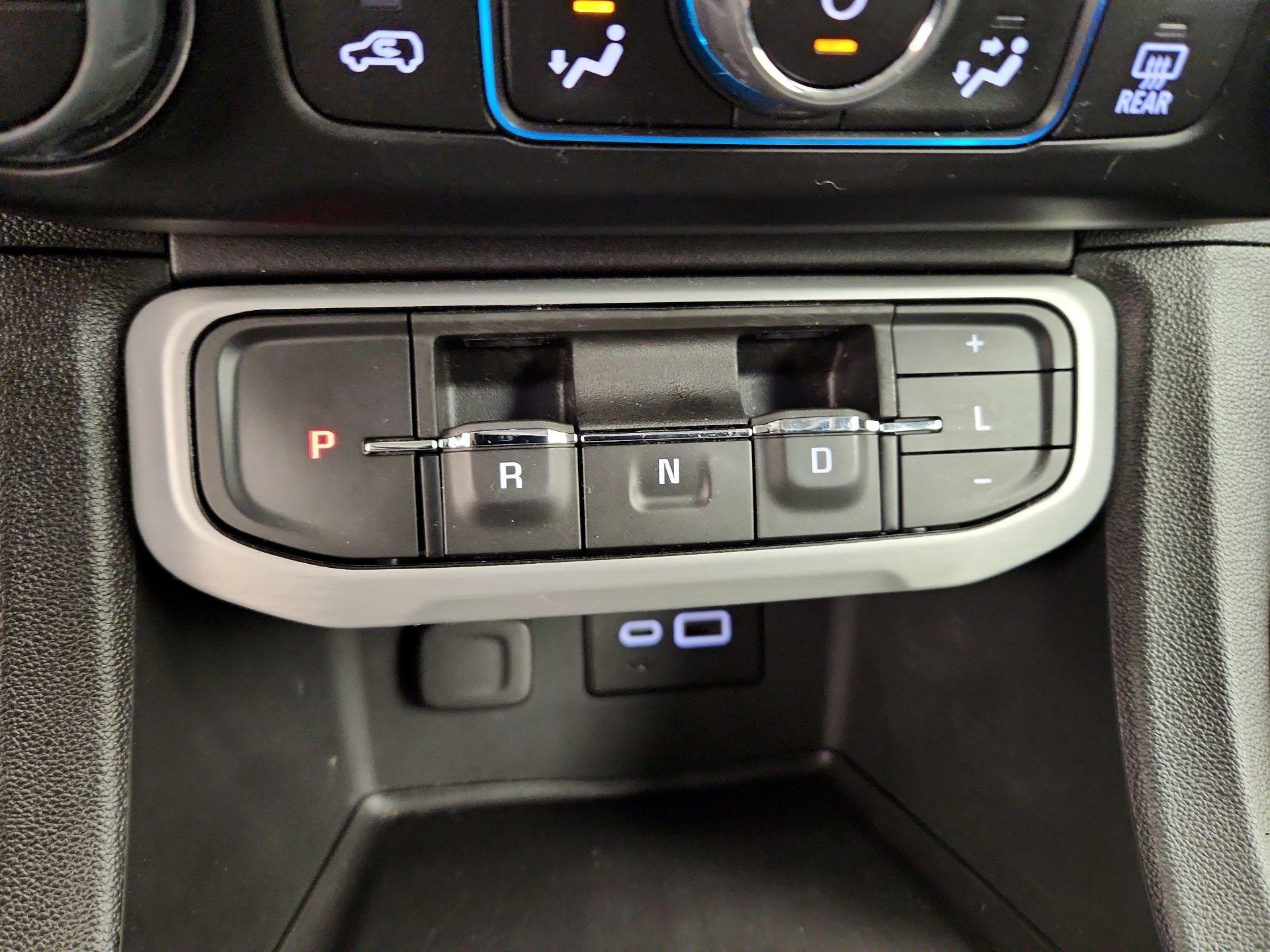 Thumbnail: 2023 GMC Acadia - 17
