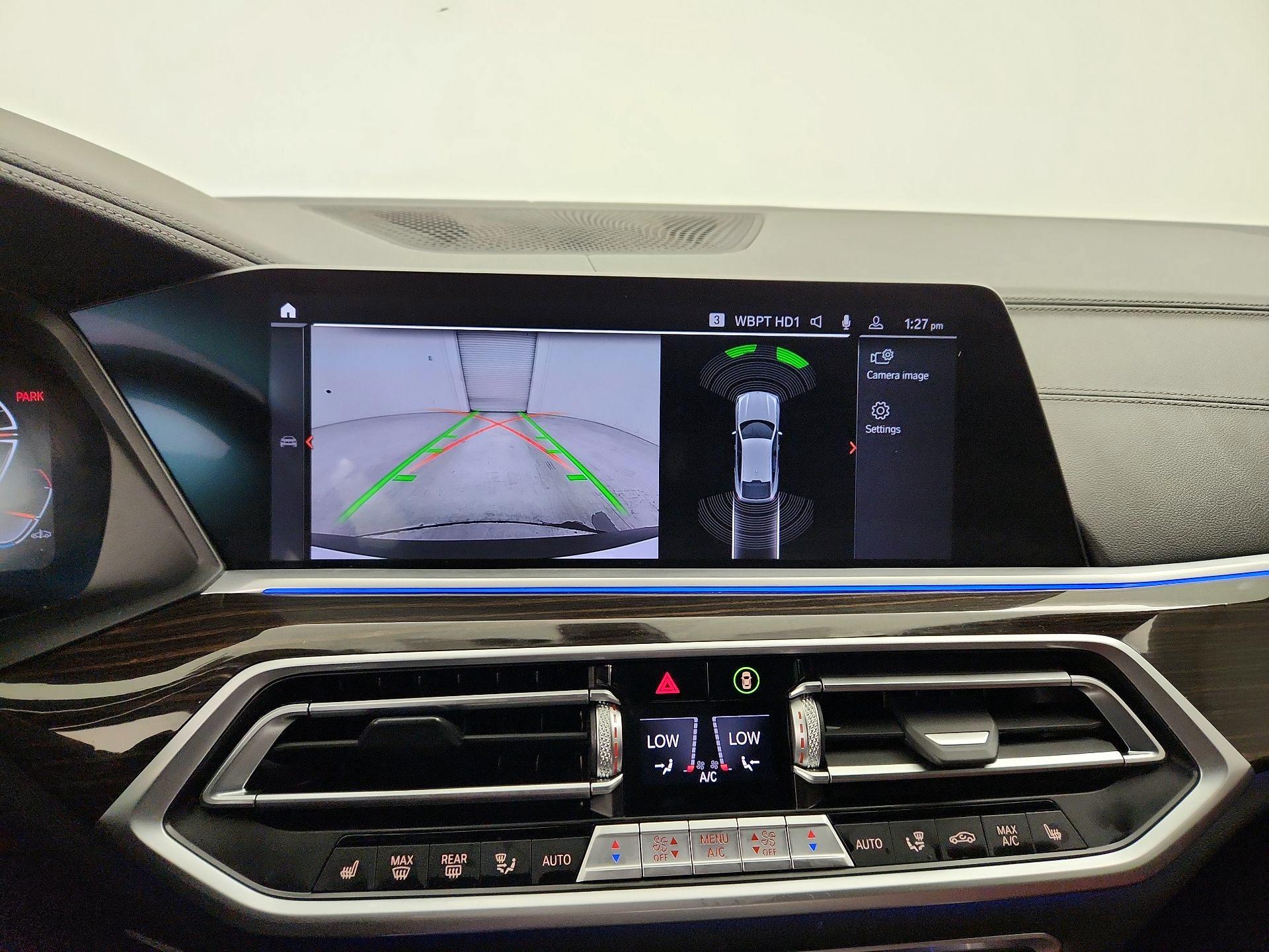 Thumbnail: 2021 BMW X6 - 15