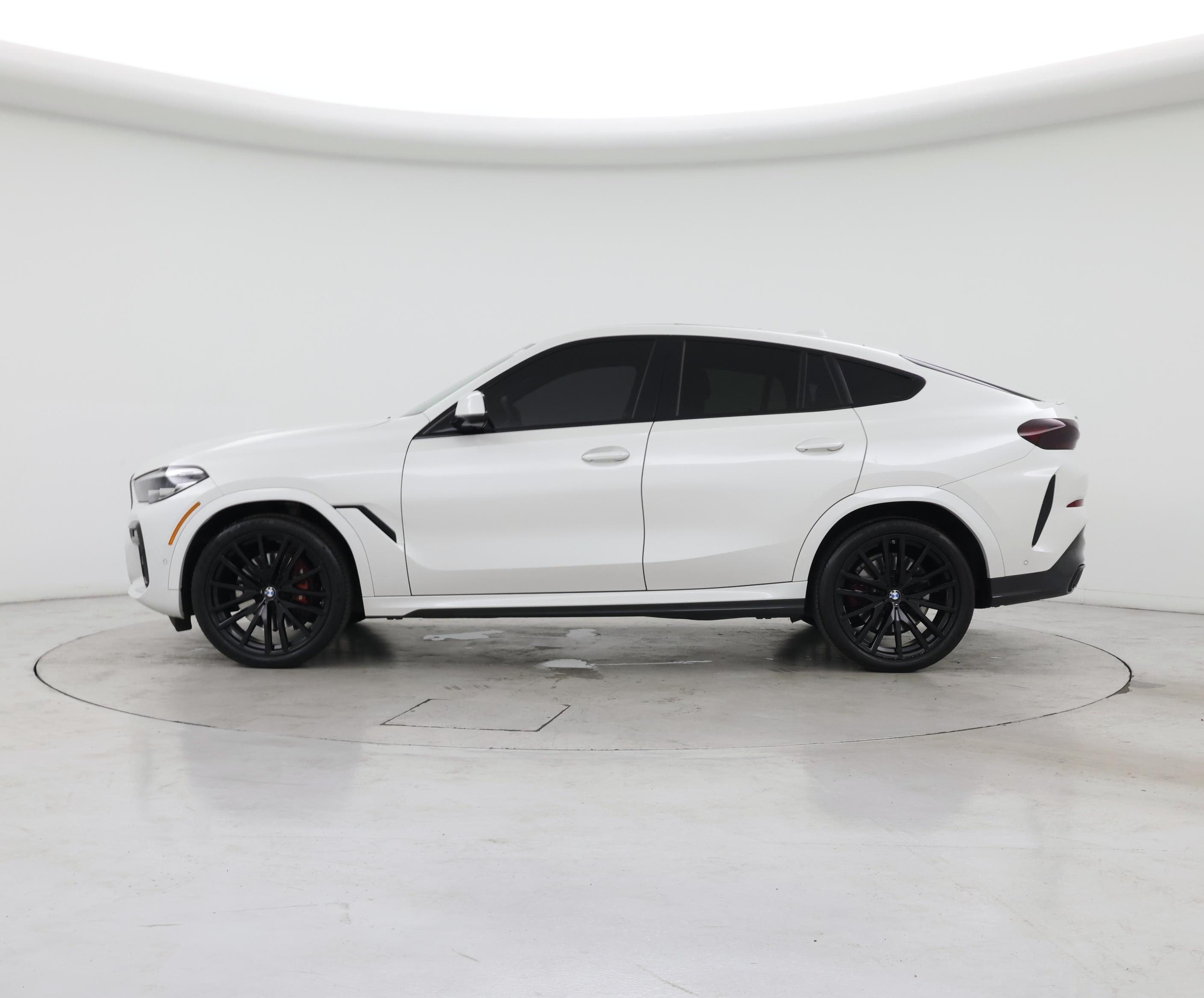 Thumbnail: 2021 BMW X6 - 3