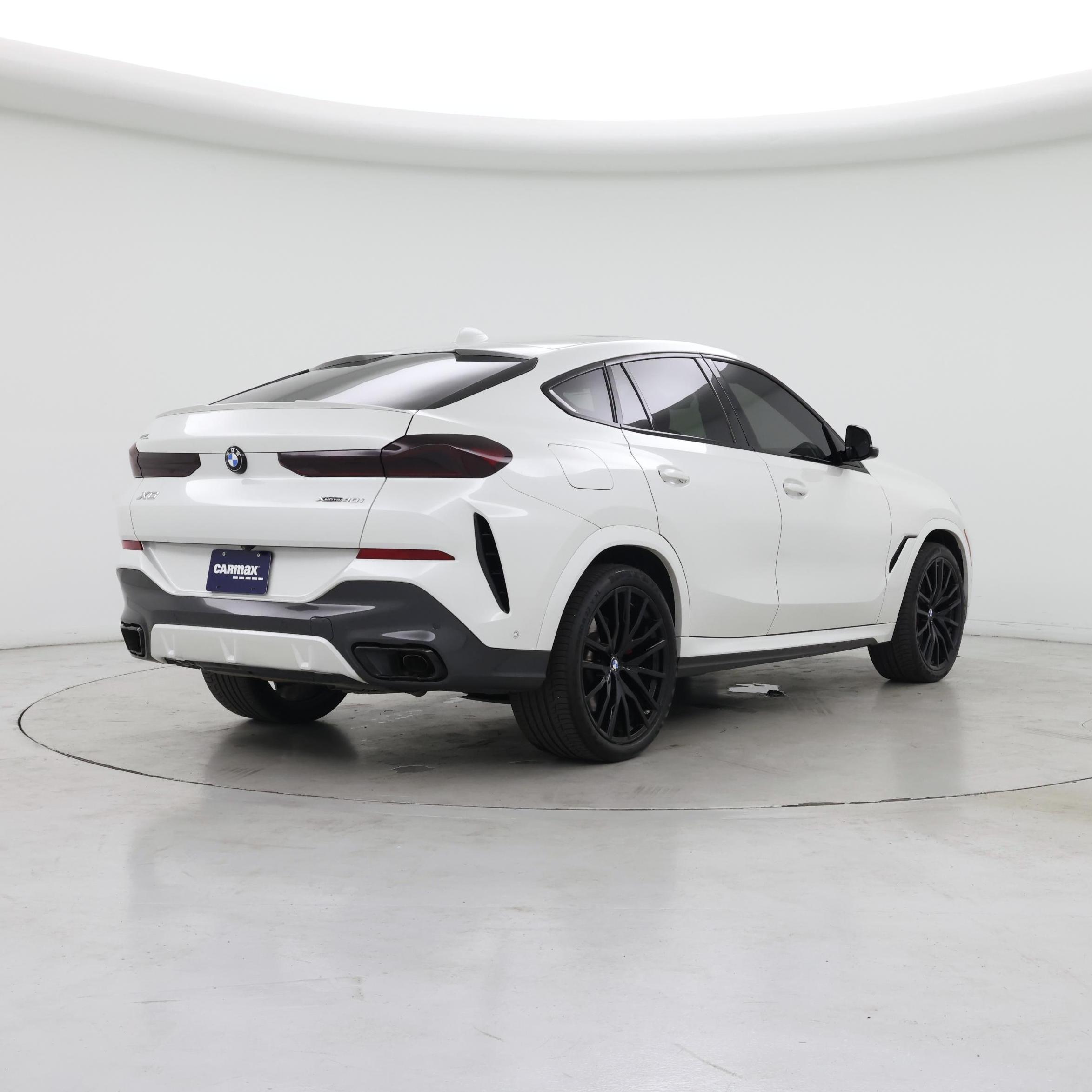 Thumbnail: 2021 BMW X6 - 8