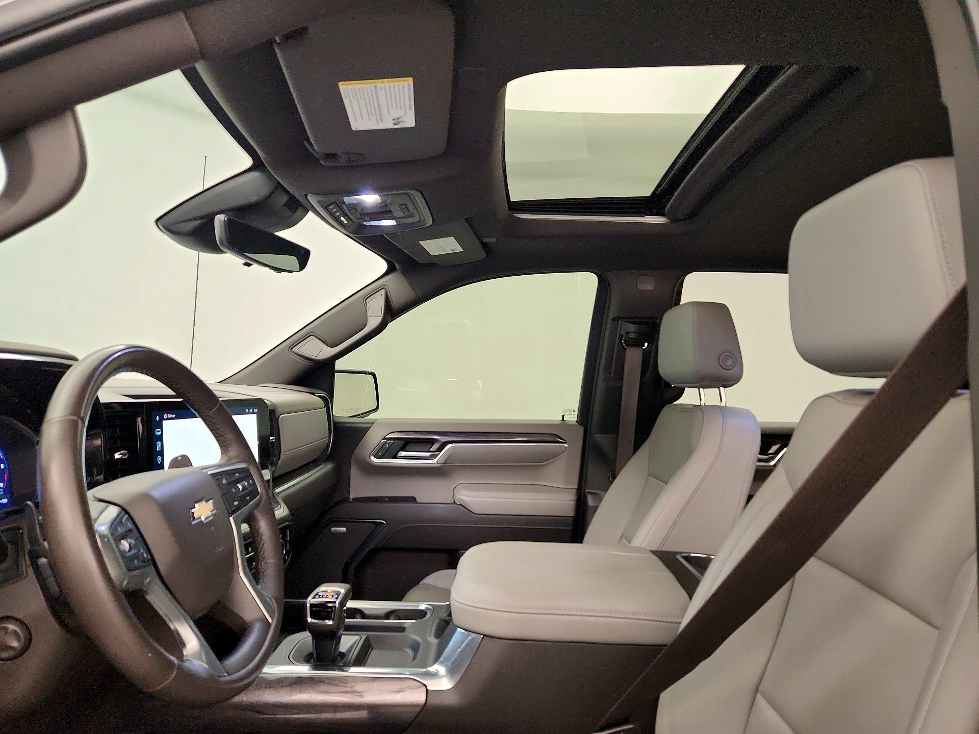 Thumbnail: 2023 Chevrolet Silverado 1500 - 20