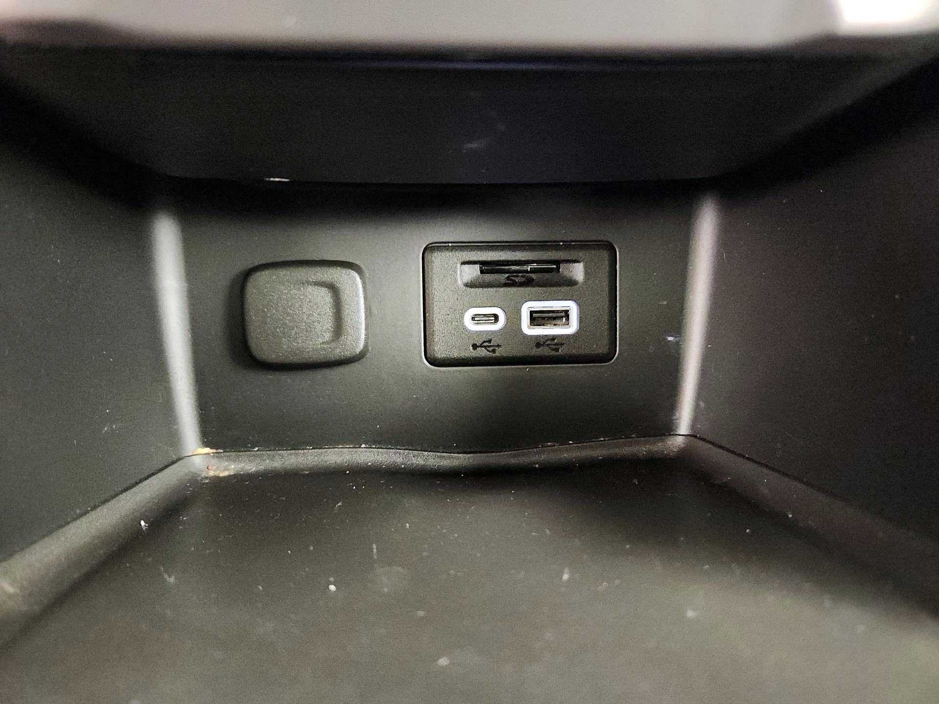 Thumbnail: 2021 GMC Acadia - 19