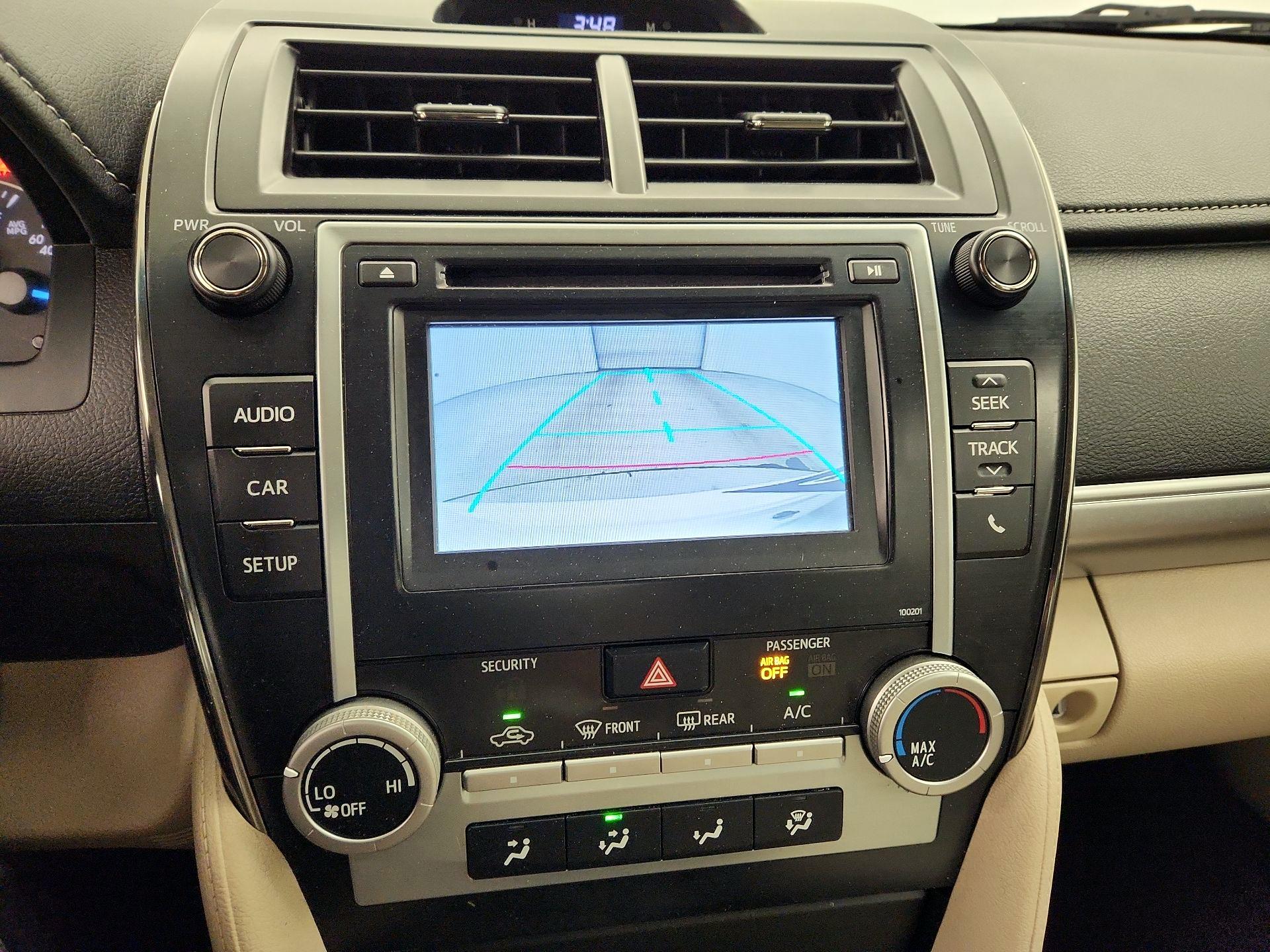 Thumbnail: 2014 Toyota Camry - 14