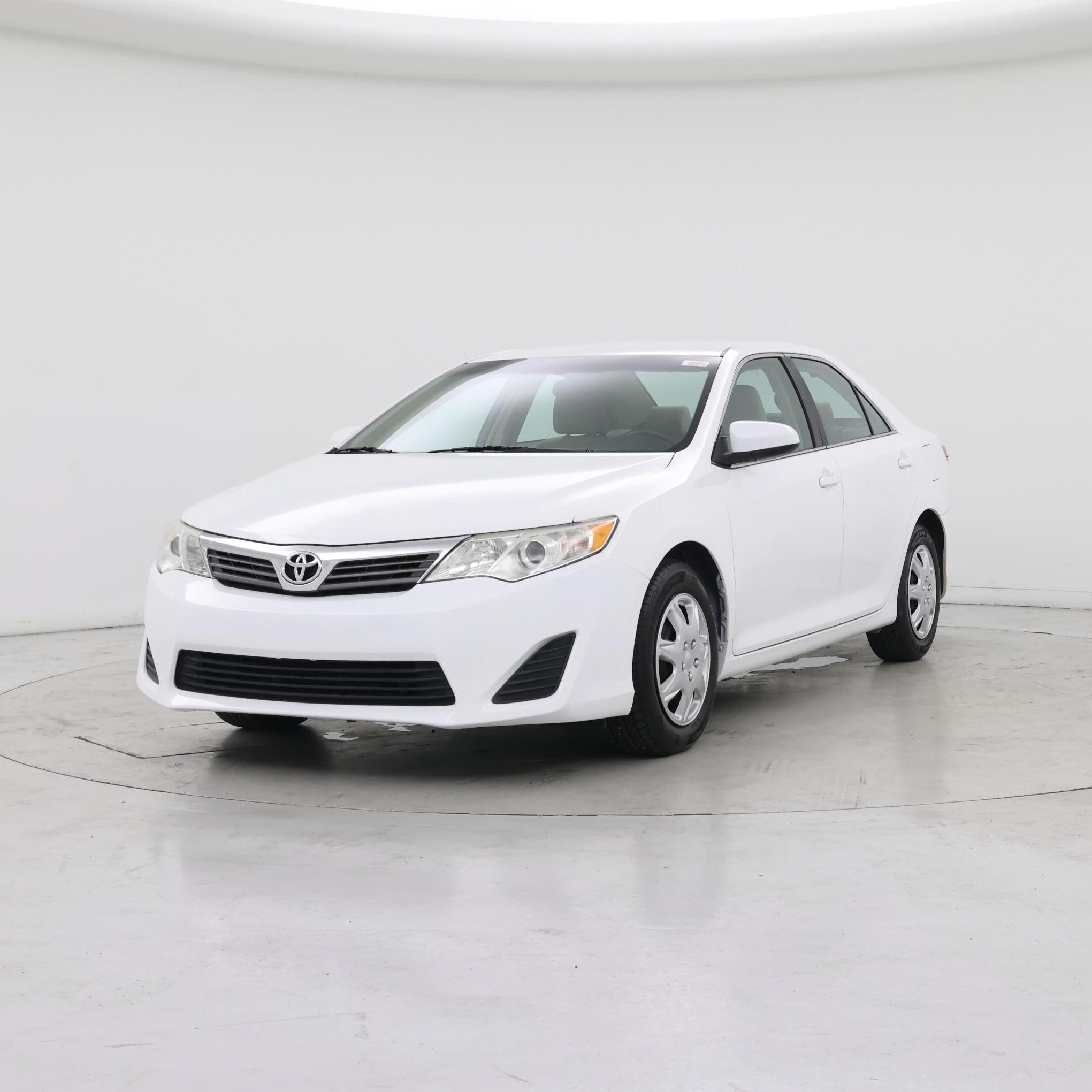 Thumbnail: 2014 Toyota Camry - 4