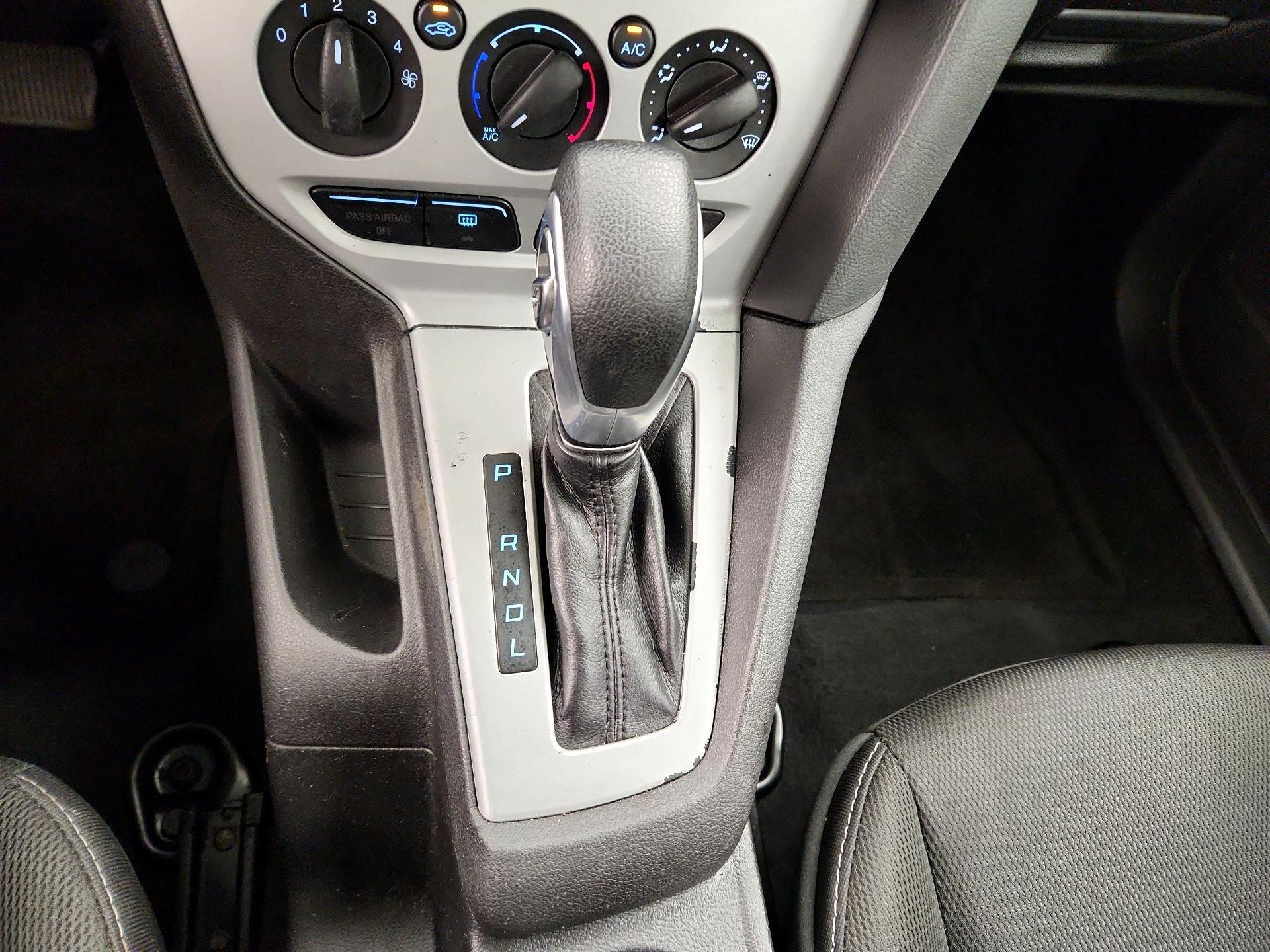 Thumbnail: 2014 Ford Focus - 16