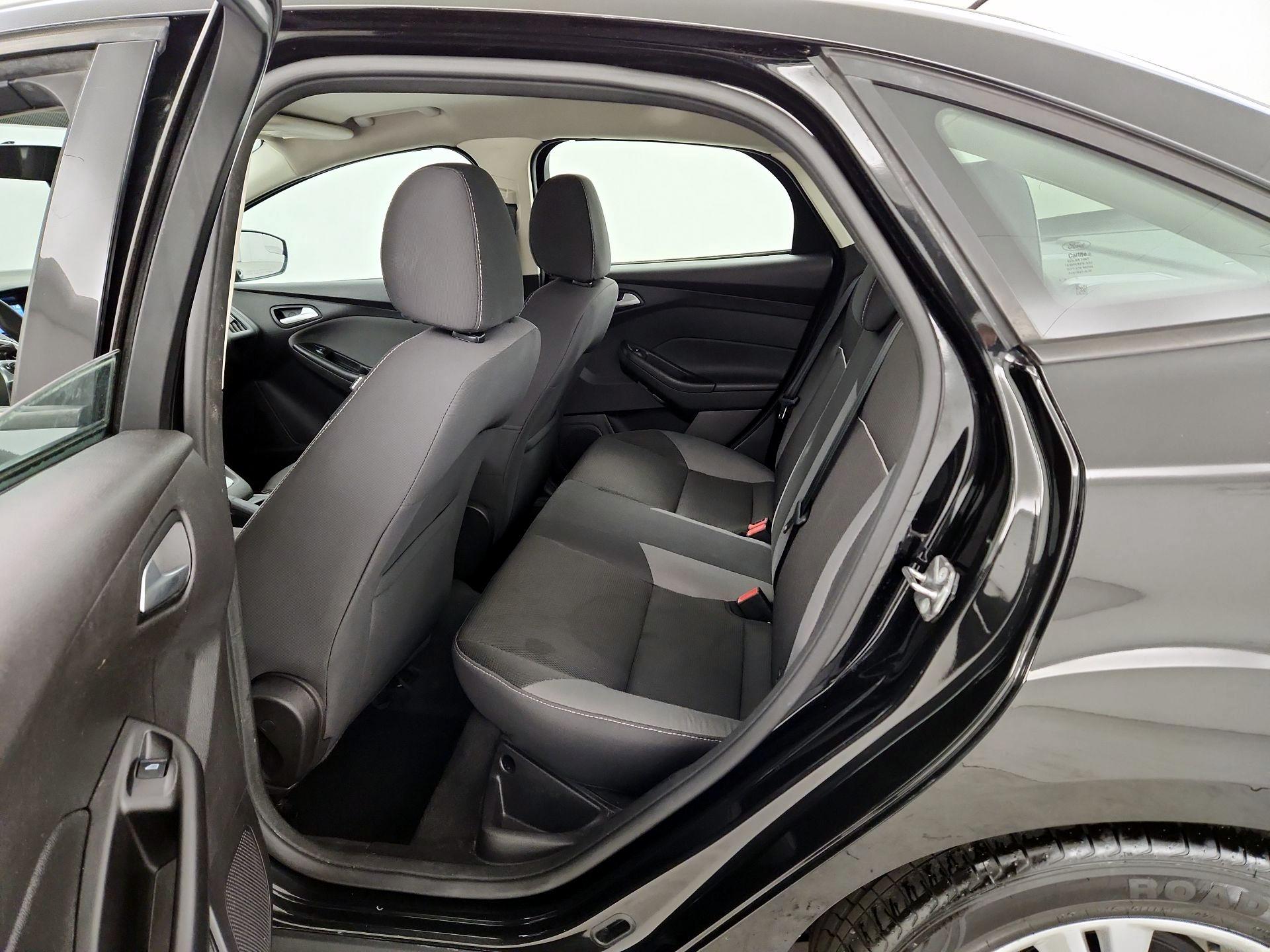 Thumbnail: 2014 Ford Focus - 18