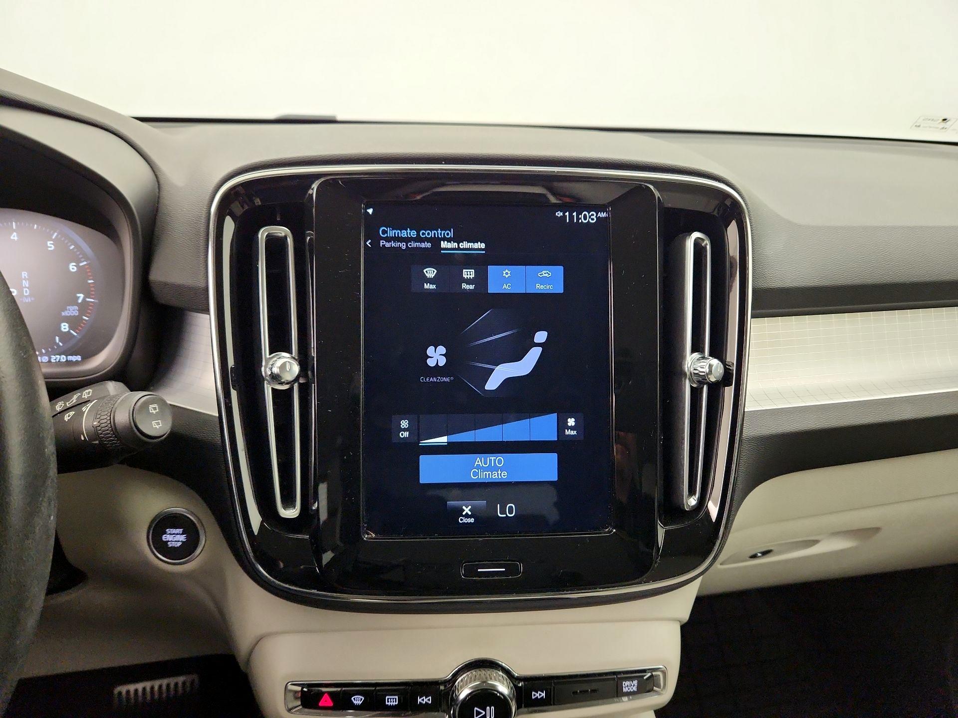 Thumbnail: 2020 Volvo XC40 - 16